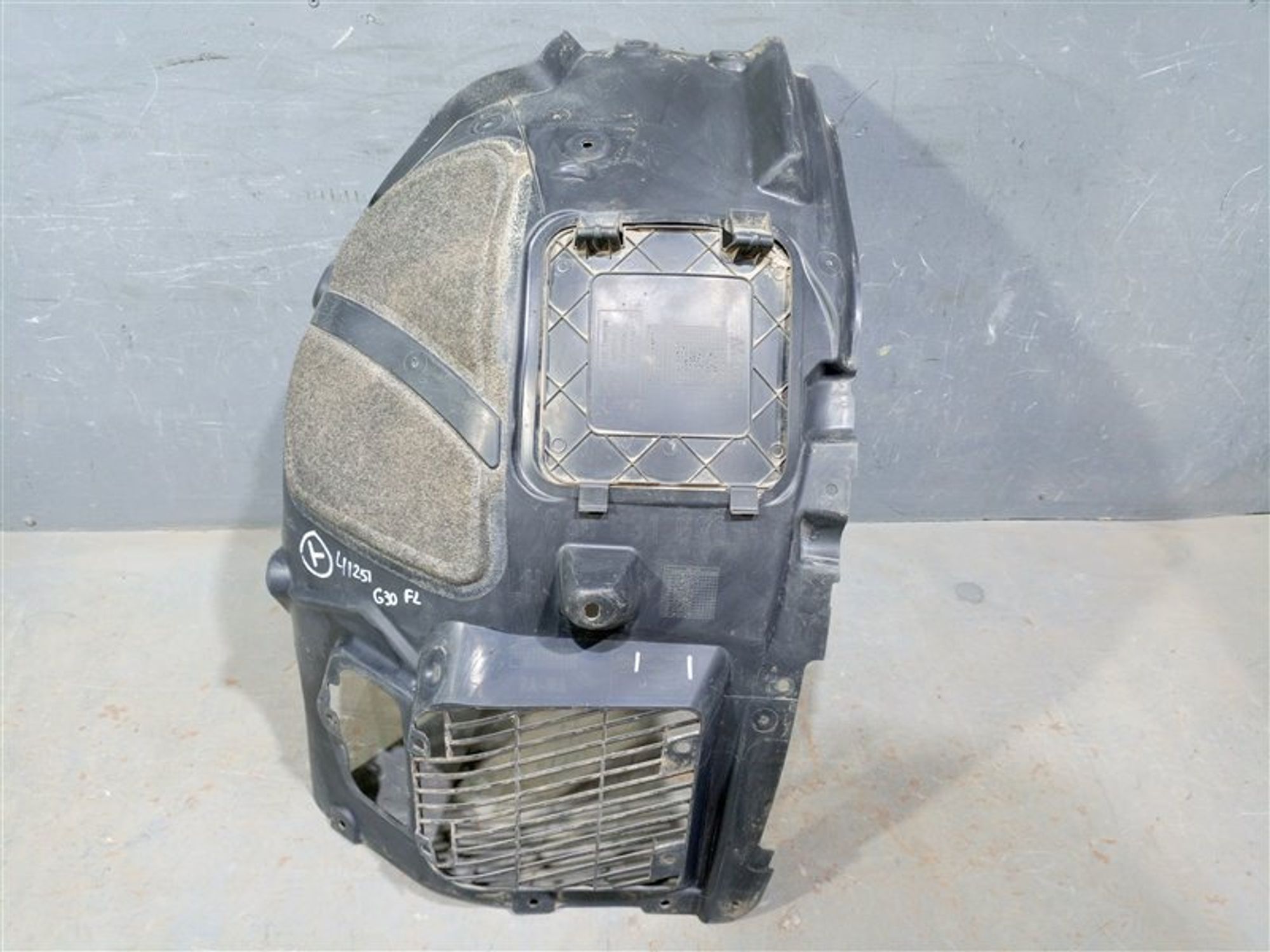 https://ycs.partsauto.market/partsauto-images/thmbs/dc0eef04b6e03176379763a38d44e994/5c8b5cd144b272b7eb2cc8319b3e3881/f3fd97771afdffb6f6eaef340fe1381d.jpg