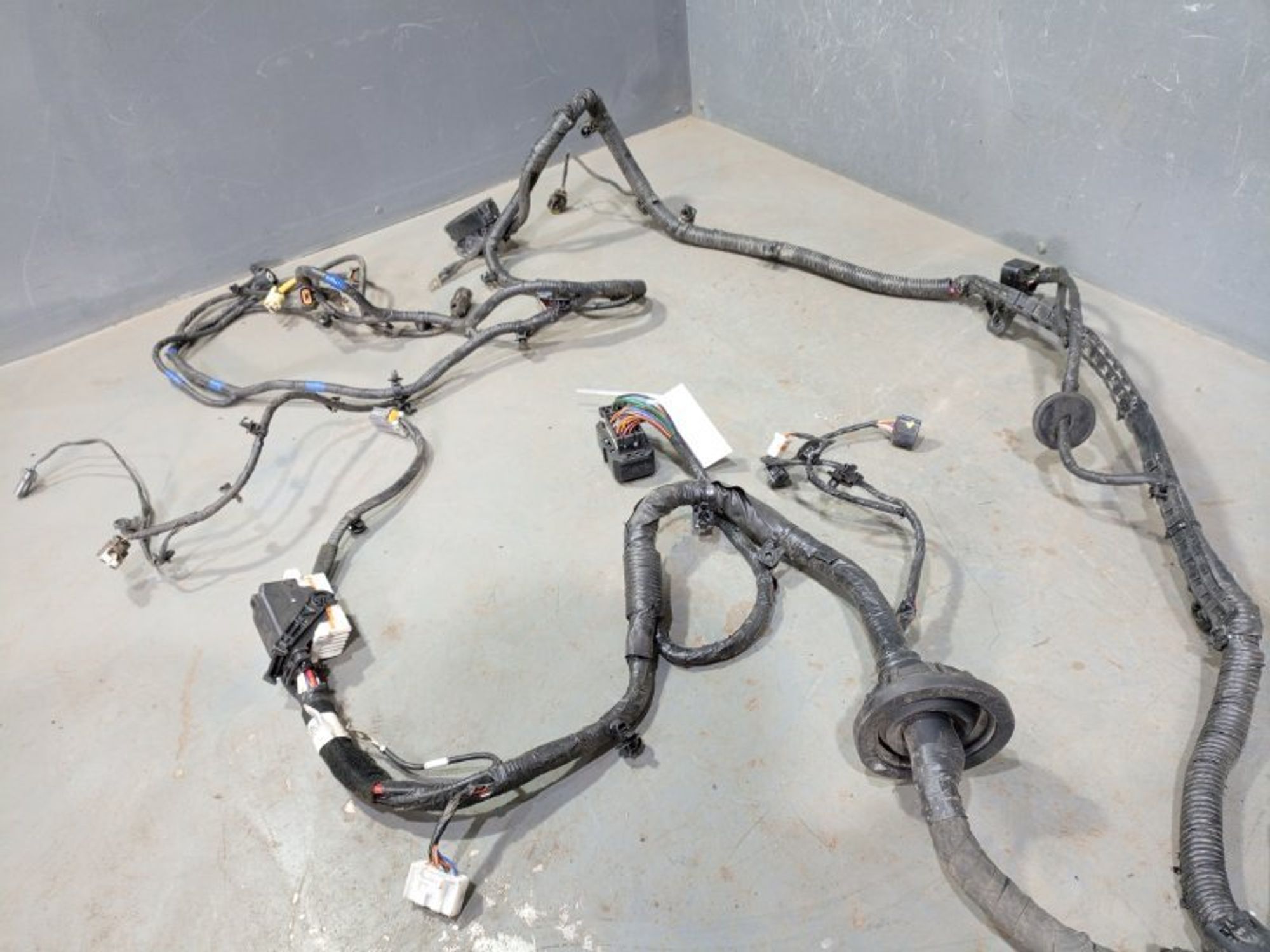 https://ycs.partsauto.market/partsauto-images/thmbs/dc0eef04b6e03176379763a38d44e994/5d6c9d7187a810f5a46dc99af7db913f/22e81abb4d8fc3d5760f817d575d056e.jpg