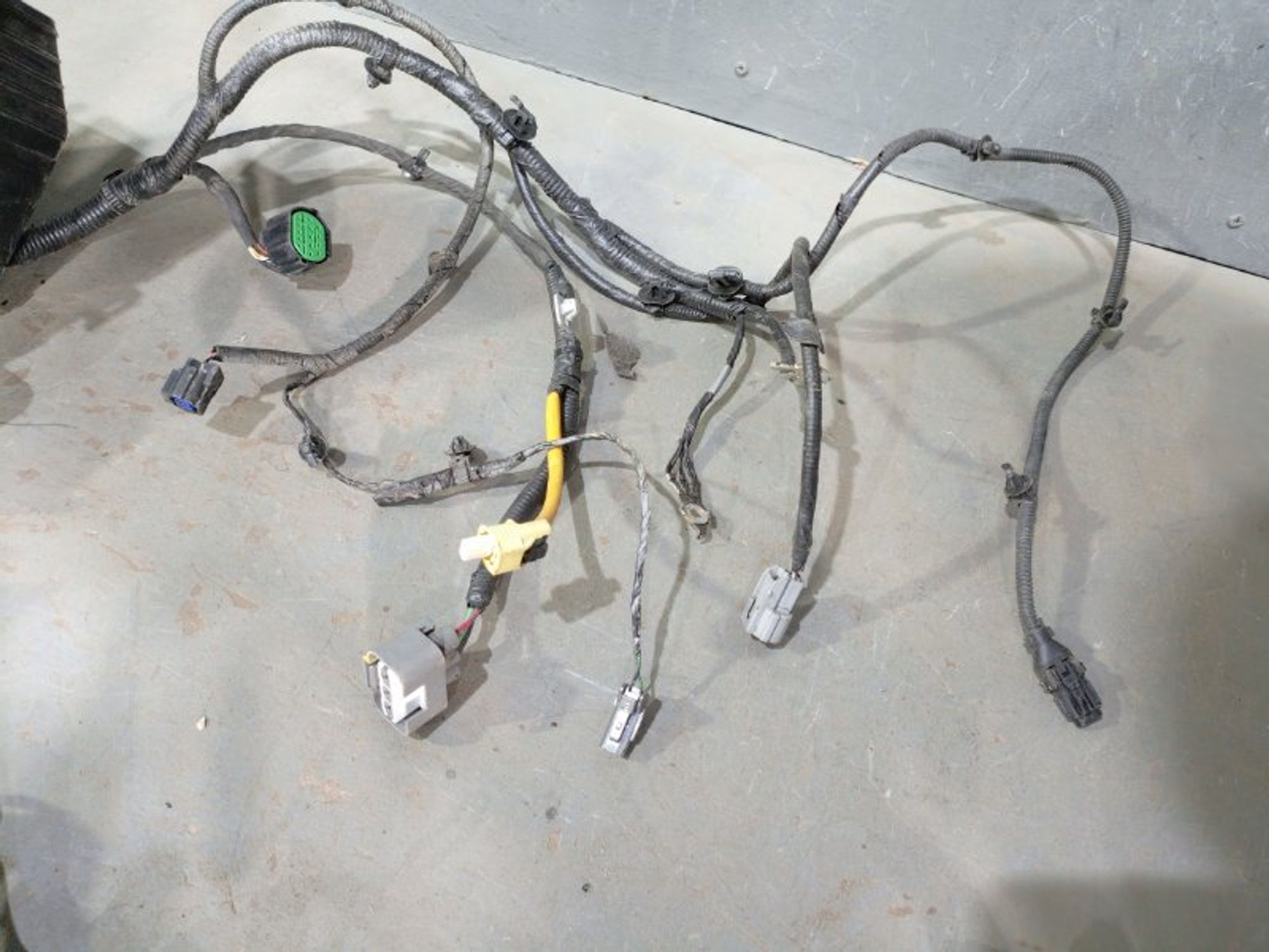 https://ycs.partsauto.market/partsauto-images/thmbs/dc0eef04b6e03176379763a38d44e994/5d6c9d7187a810f5a46dc99af7db913f/632dc292970b95914c2b87860d34f0b1.jpg