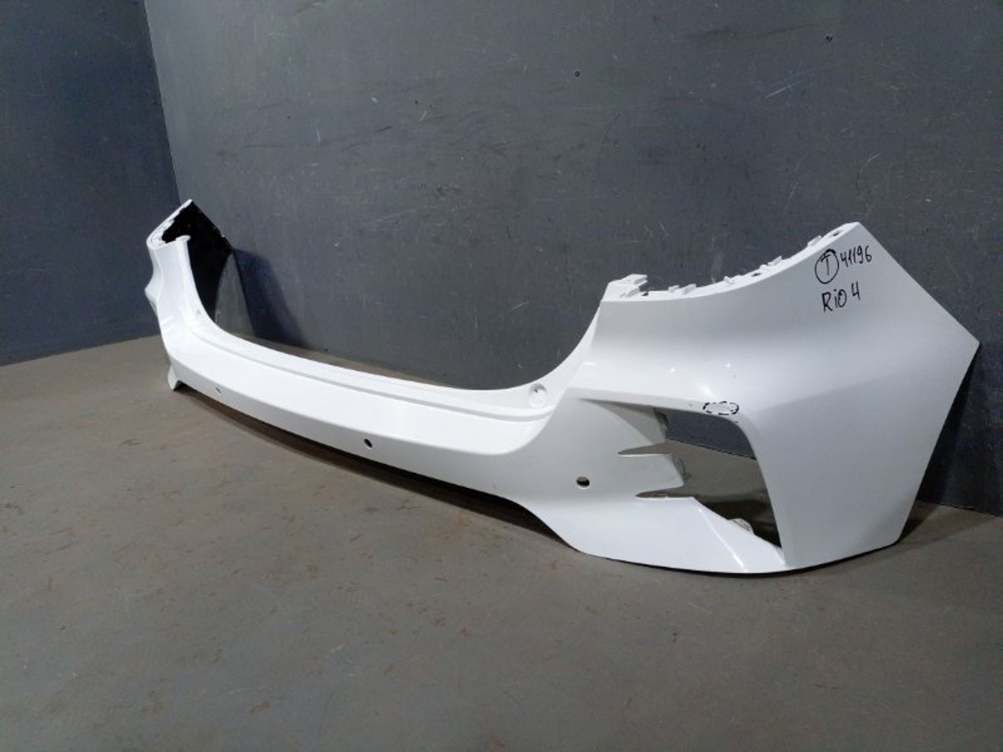 https://ycs.partsauto.market/partsauto-images/thmbs/dc0eef04b6e03176379763a38d44e994/5ef1461317d143f63ca1d4f4653bc7be/c2171833de48ad6973aba86e8f0b3734.jpg