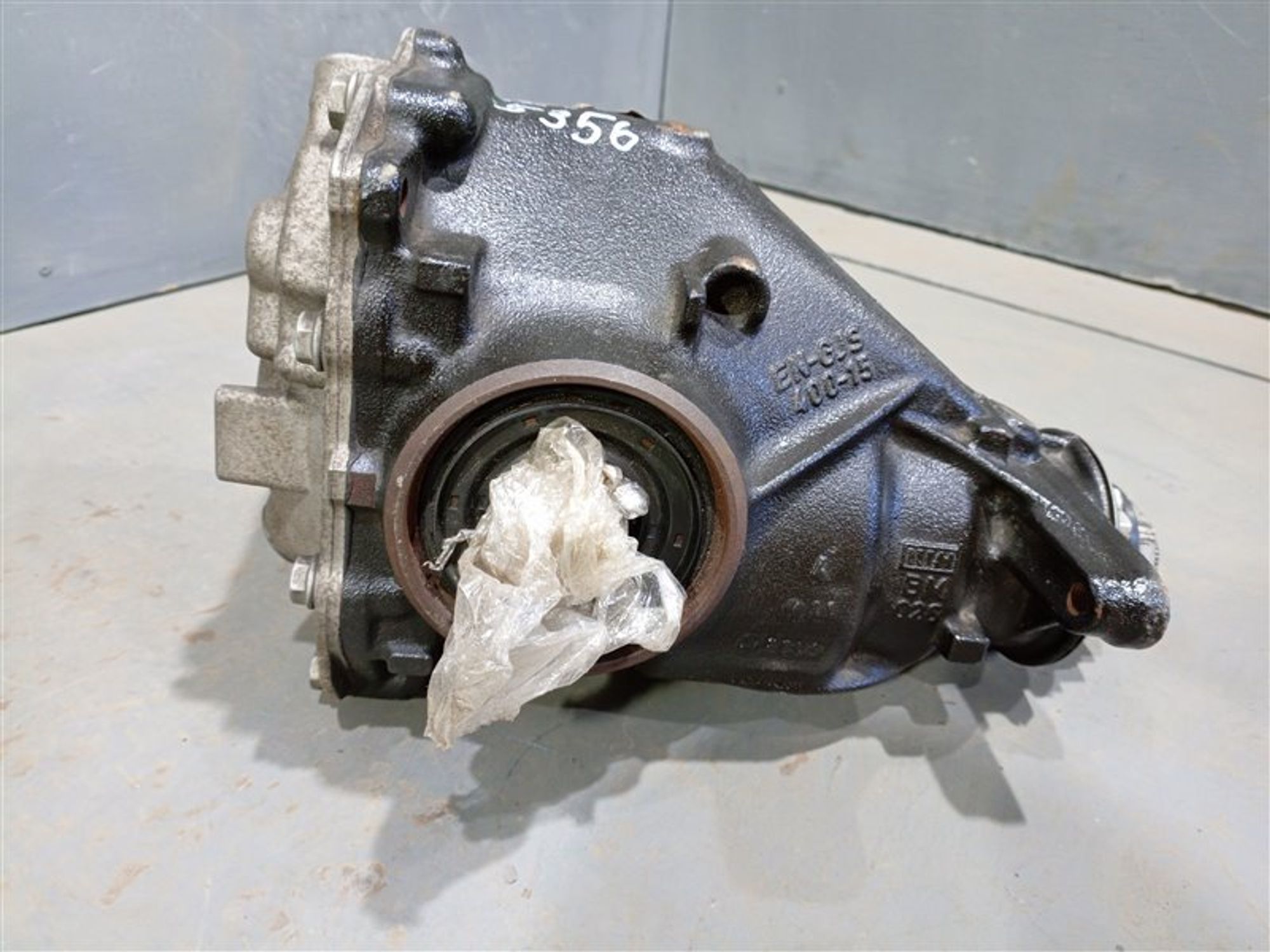 https://ycs.partsauto.market/partsauto-images/thmbs/dc0eef04b6e03176379763a38d44e994/628124b1b524c2ae81c8de15a357bb5f/672d5a664c82de881104bf5b5b3c2c1b.jpg