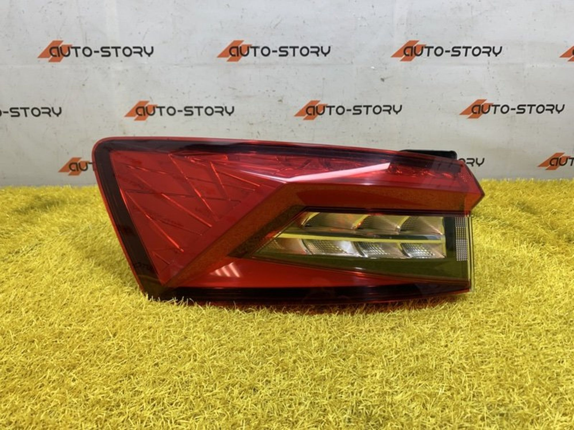 https://ycs.partsauto.market/partsauto-images/thmbs/dc0eef04b6e03176379763a38d44e994/63d8b5724fd2986e12b27323af30b7c5/c53bafe22ec928fb8051938c419c98d4.jpg