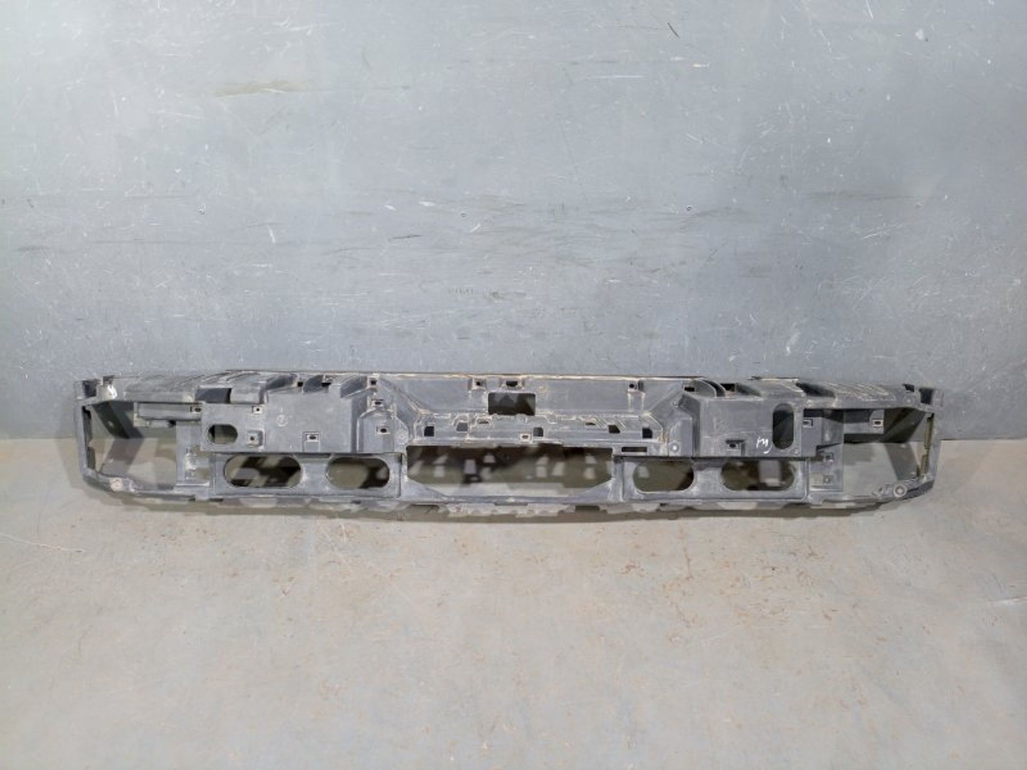 https://ycs.partsauto.market/partsauto-images/thmbs/dc0eef04b6e03176379763a38d44e994/65dae3f3542b55bac98b191be5e2a019/eccb6eb840516b76d3888e9ab40df691.jpg
