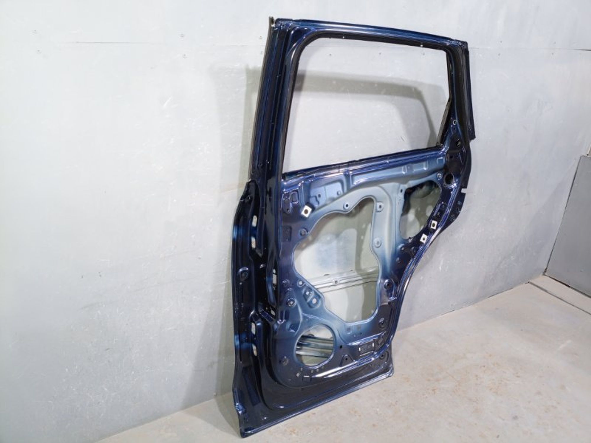 https://ycs.partsauto.market/partsauto-images/thmbs/dc0eef04b6e03176379763a38d44e994/6b15449ab8cc7d35e26786c4df1be474/8d554e268e1585f3436e170eace640a1.jpg