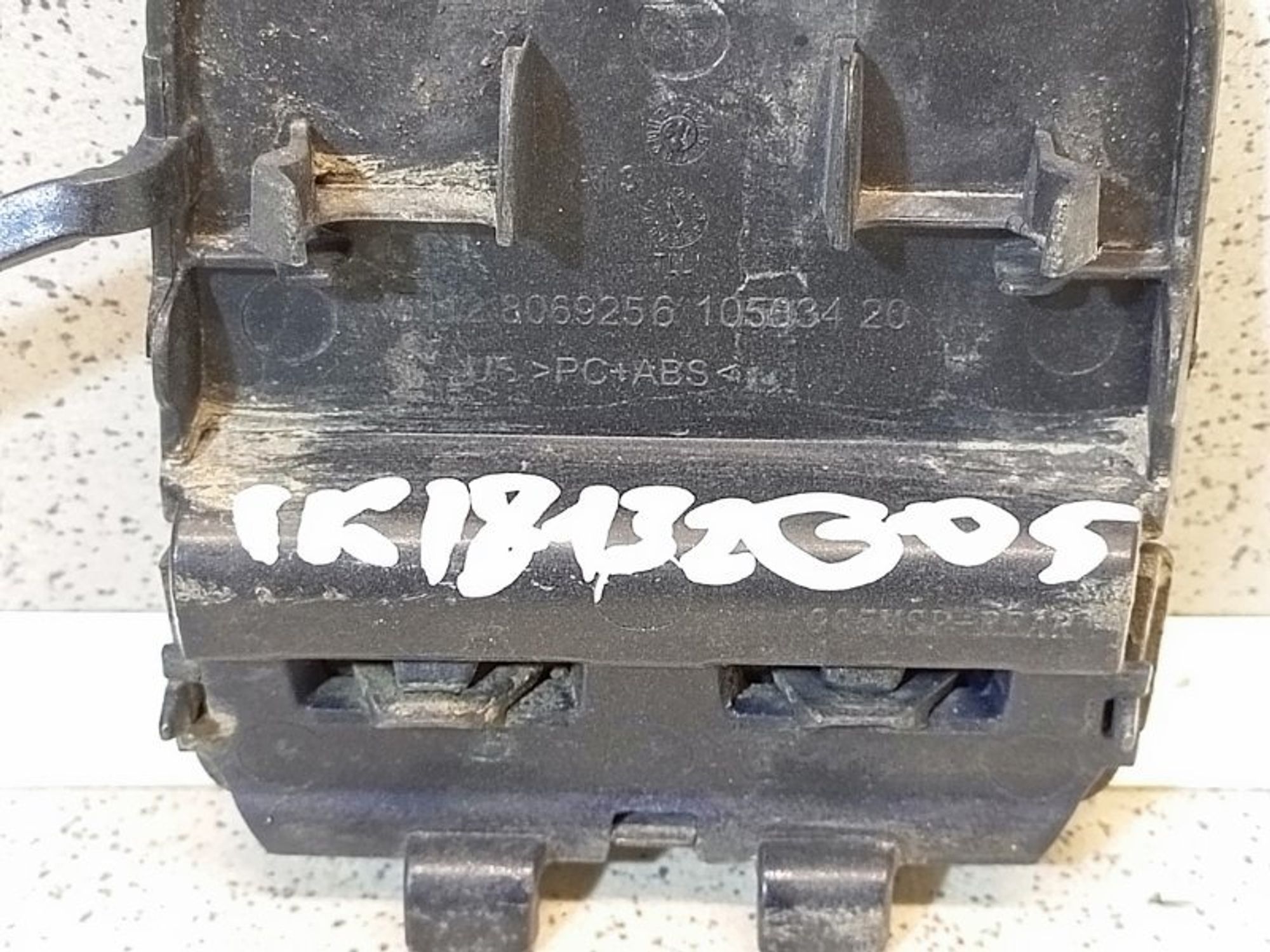 https://ycs.partsauto.market/partsauto-images/thmbs/dc0eef04b6e03176379763a38d44e994/6bc026fc9f1ae21398a9fd70e0583b0b/64d643da3ce6be7ae130b2f4f2d3d3c7.jpg