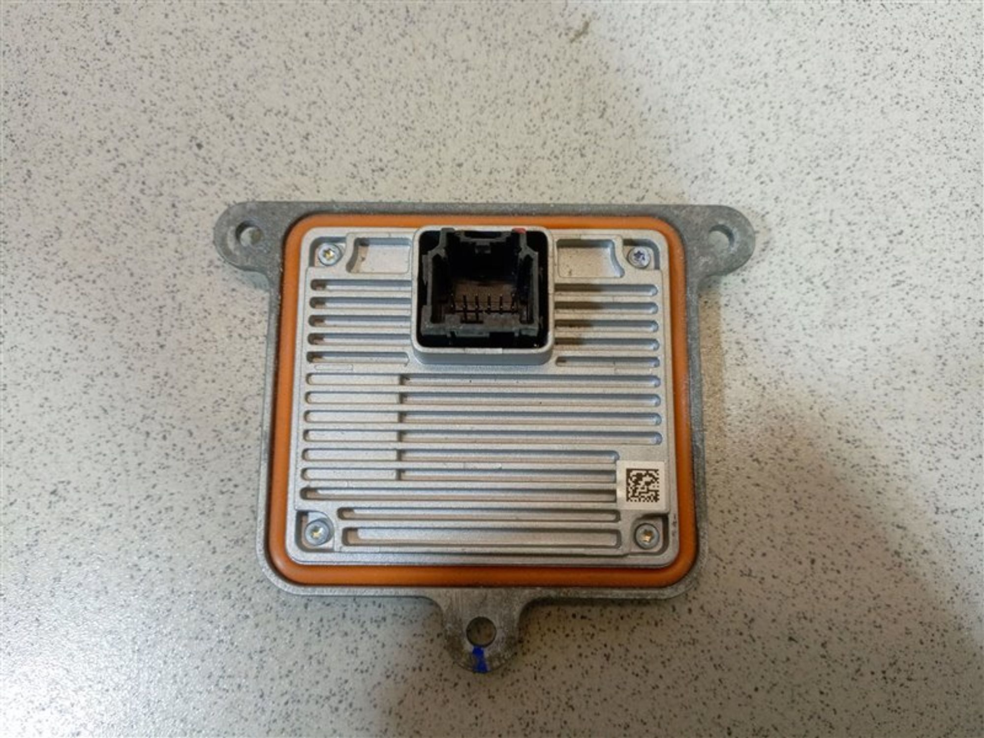 https://ycs.partsauto.market/partsauto-images/thmbs/dc0eef04b6e03176379763a38d44e994/79bece273bfaea95a5f68e3049374e58/042dbbc2d6fb83d212f205edf59d620a.jpg