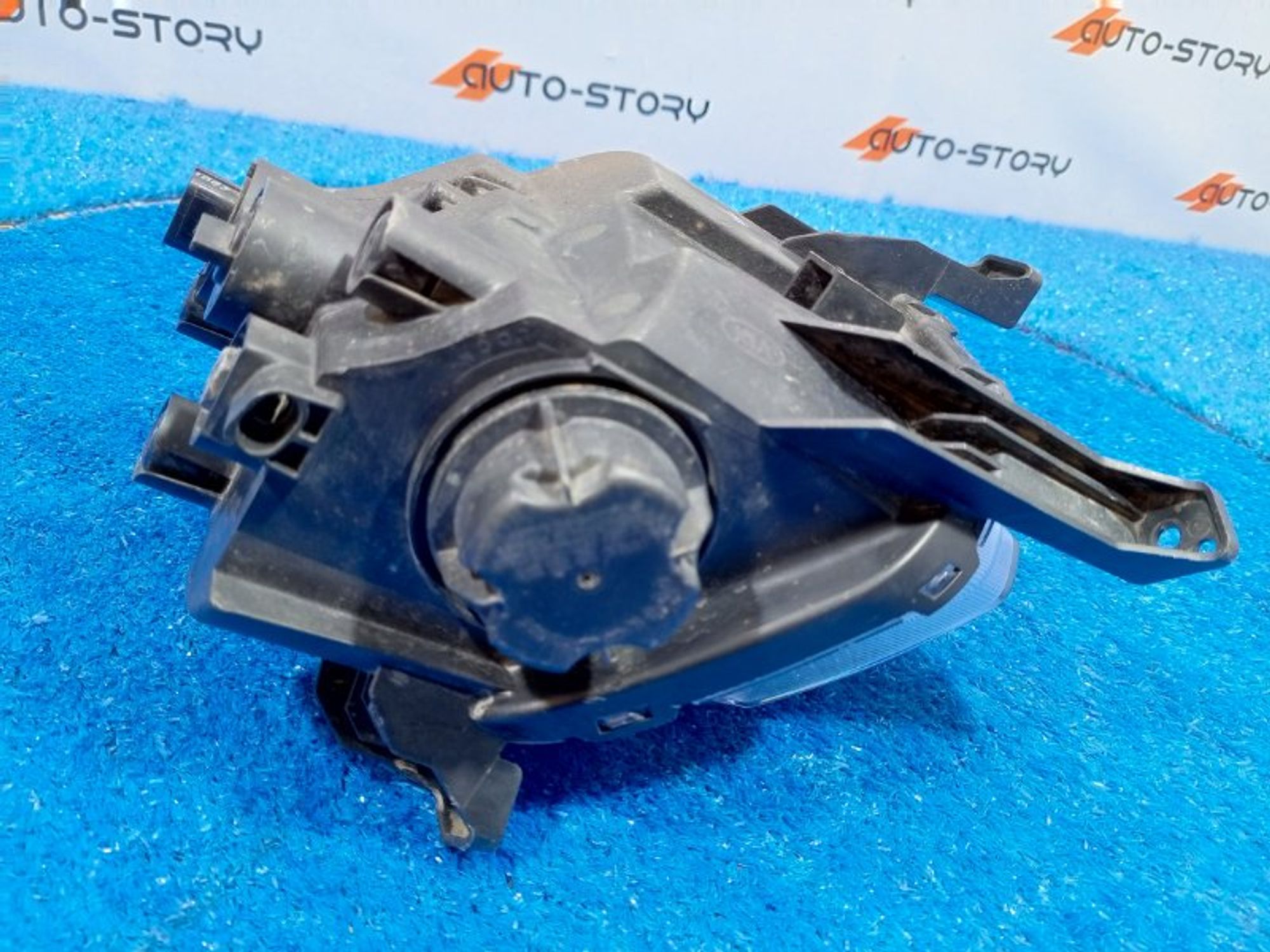 https://ycs.partsauto.market/partsauto-images/thmbs/dc0eef04b6e03176379763a38d44e994/7bd9a6d8b56cdf4aaf39140b47cc2f84/0ddfe9757ed6d3046e93a1147986053f.jpg