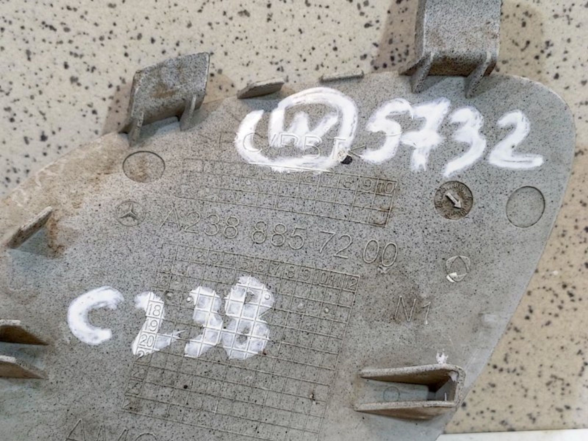 https://ycs.partsauto.market/partsauto-images/thmbs/dc0eef04b6e03176379763a38d44e994/81443ab00993400fce2664e215f7a055/b8fb1578eb43e900bf297e6d3ac8434e.jpg