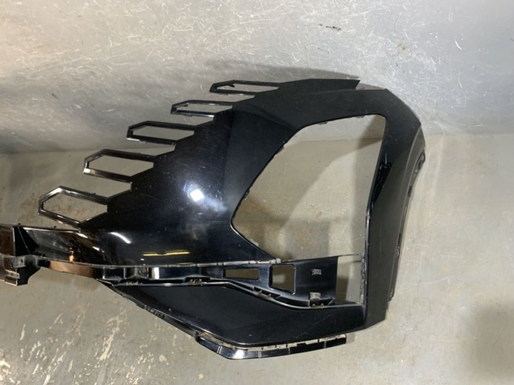 https://ycs.partsauto.market/partsauto-images/thmbs/dc0eef04b6e03176379763a38d44e994/8534908c3c611d0f0f8c2748b79aef55/28ce8d93948682dfa6667b347df8cb68.jpg