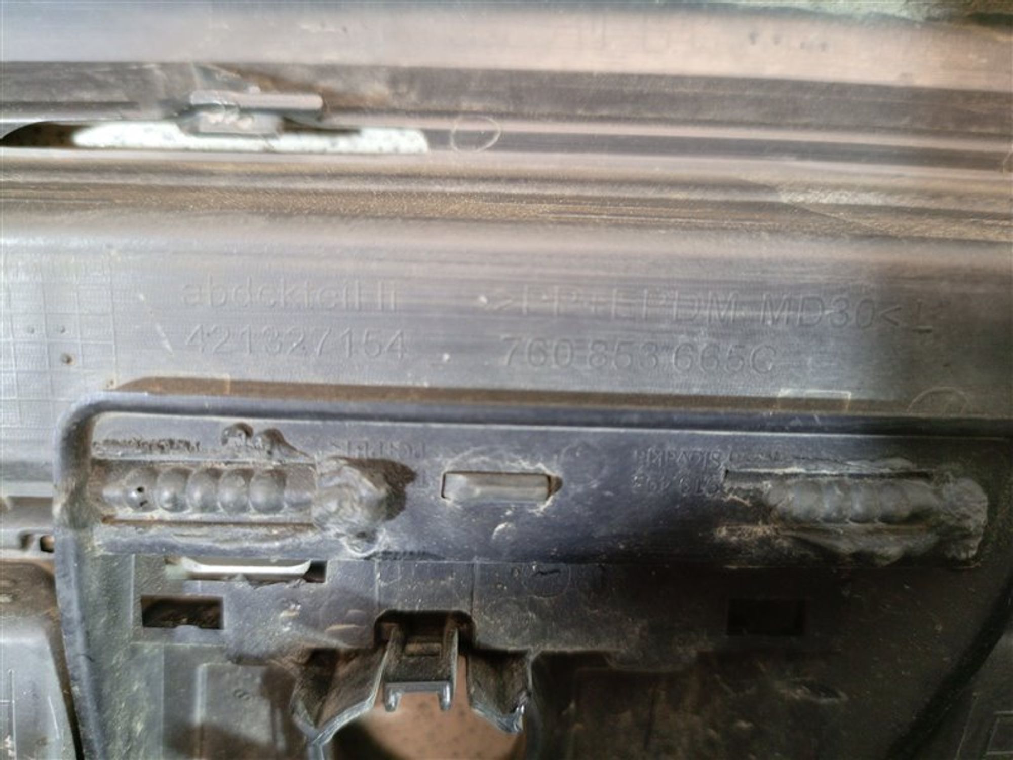 https://ycs.partsauto.market/partsauto-images/thmbs/dc0eef04b6e03176379763a38d44e994/86981a7b764cfc7e7309c821d925fc39/5d9b52a8e94a5cc314e25d840f50ddde.jpg