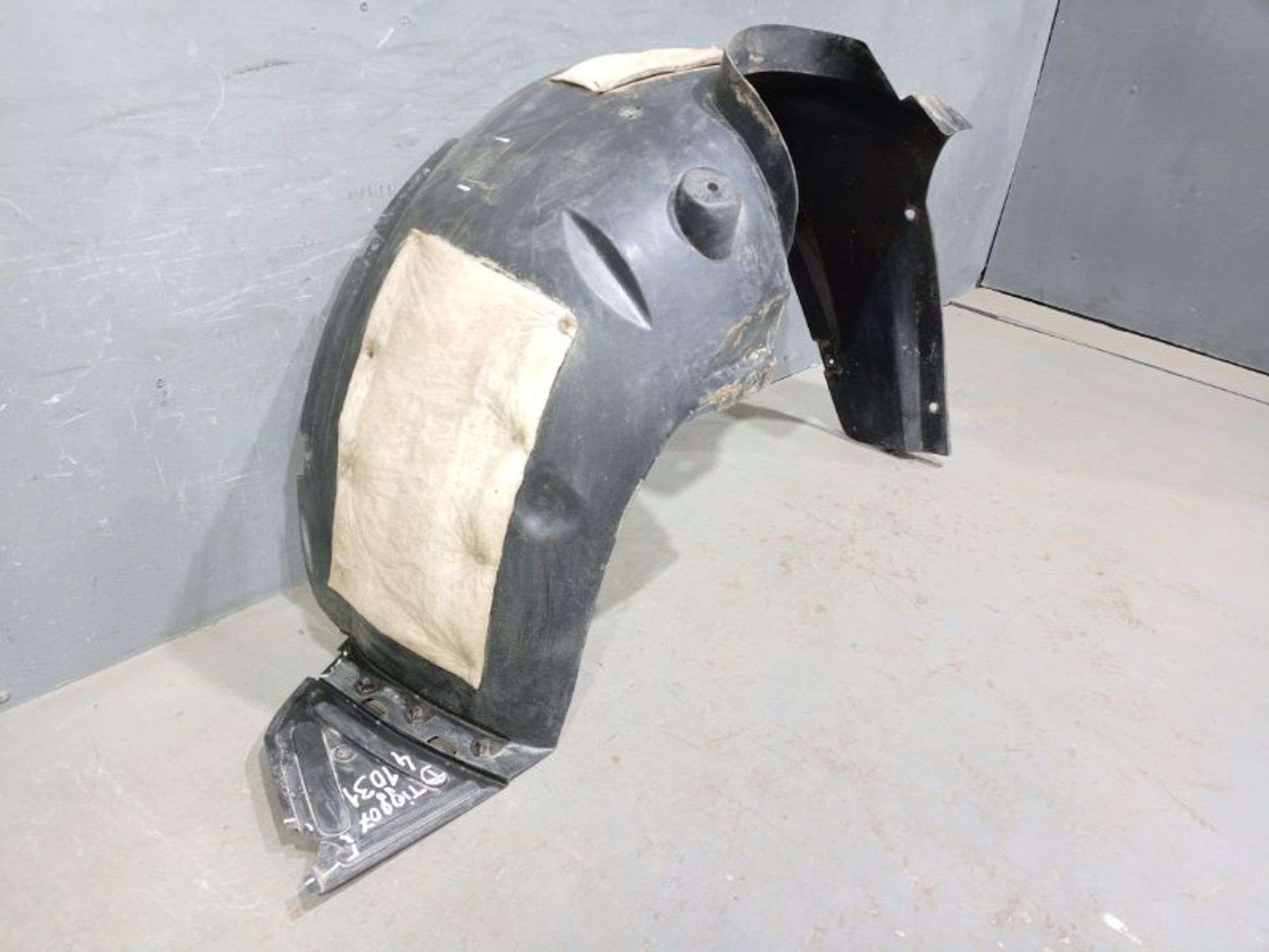 https://ycs.partsauto.market/partsauto-images/thmbs/dc0eef04b6e03176379763a38d44e994/89a639227ee969a7eda017f0cd0df1ee/f7f702df38e7bd6a8317ded0a02958fc.jpg
