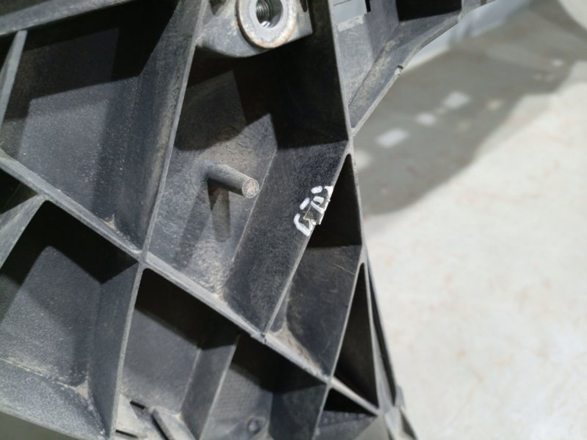 https://ycs.partsauto.market/partsauto-images/thmbs/dc0eef04b6e03176379763a38d44e994/8c77cf4bea40ab55262bb56b6ae5a066/70a944abad57445d8a593a5474b6a5af.jpg