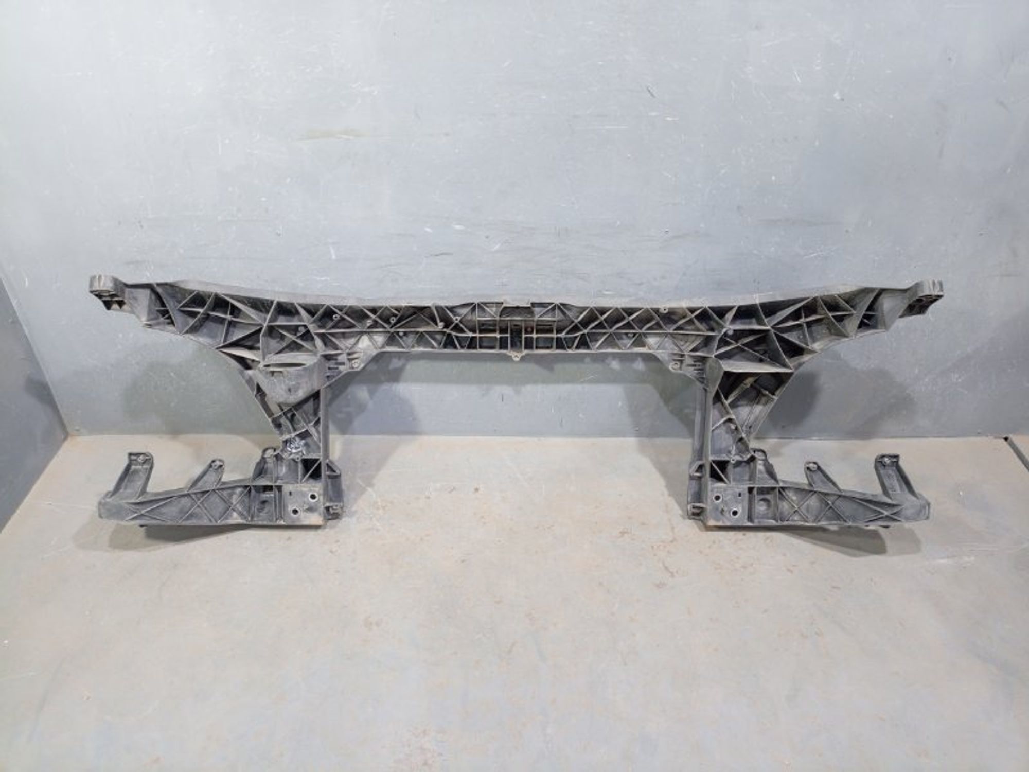 https://ycs.partsauto.market/partsauto-images/thmbs/dc0eef04b6e03176379763a38d44e994/8c77cf4bea40ab55262bb56b6ae5a066/748b63bda28968d87c233ae62b45dabb.jpg