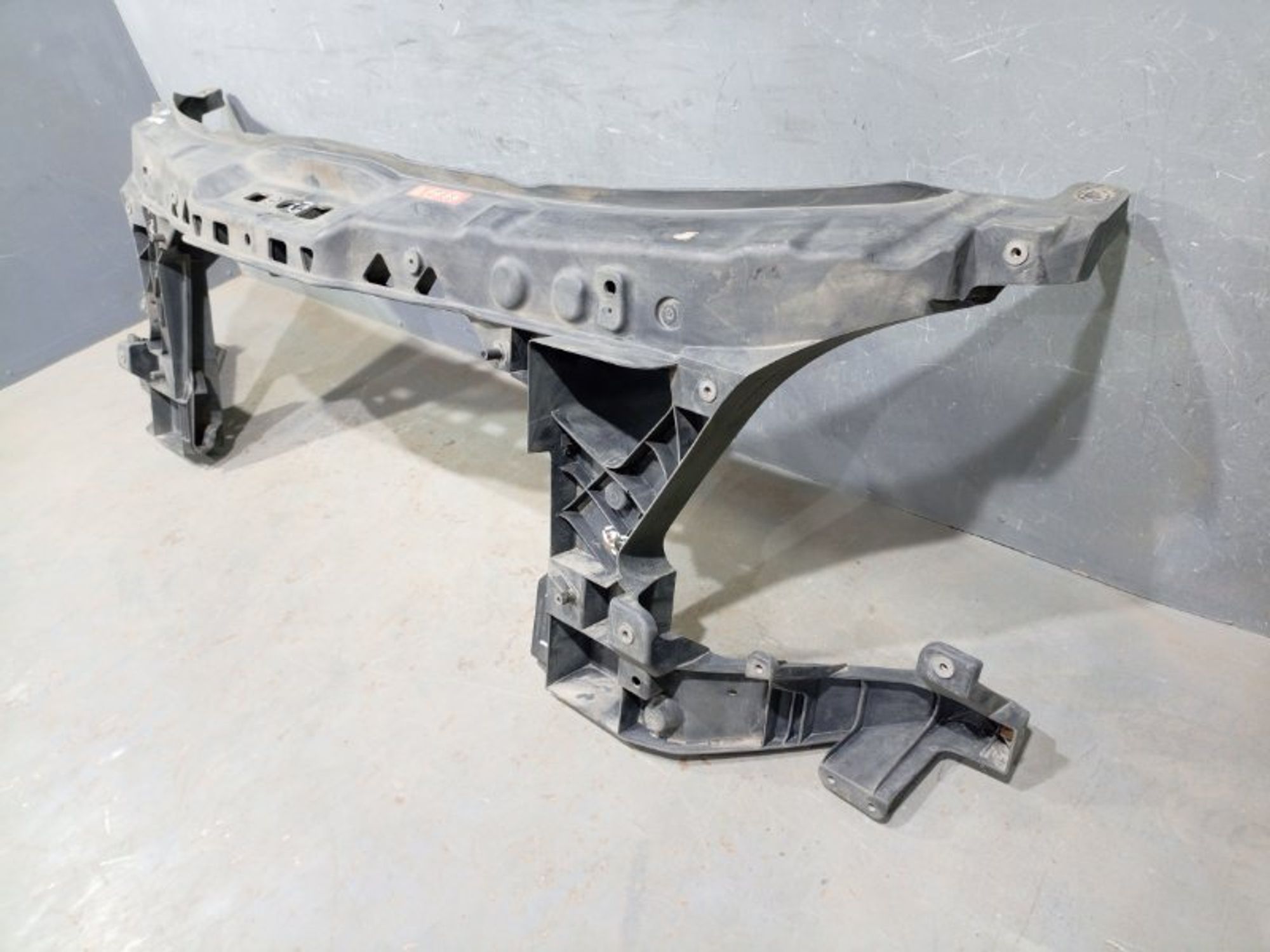 https://ycs.partsauto.market/partsauto-images/thmbs/dc0eef04b6e03176379763a38d44e994/8c77cf4bea40ab55262bb56b6ae5a066/e29698d3871b1492ee67348070609e64.jpg