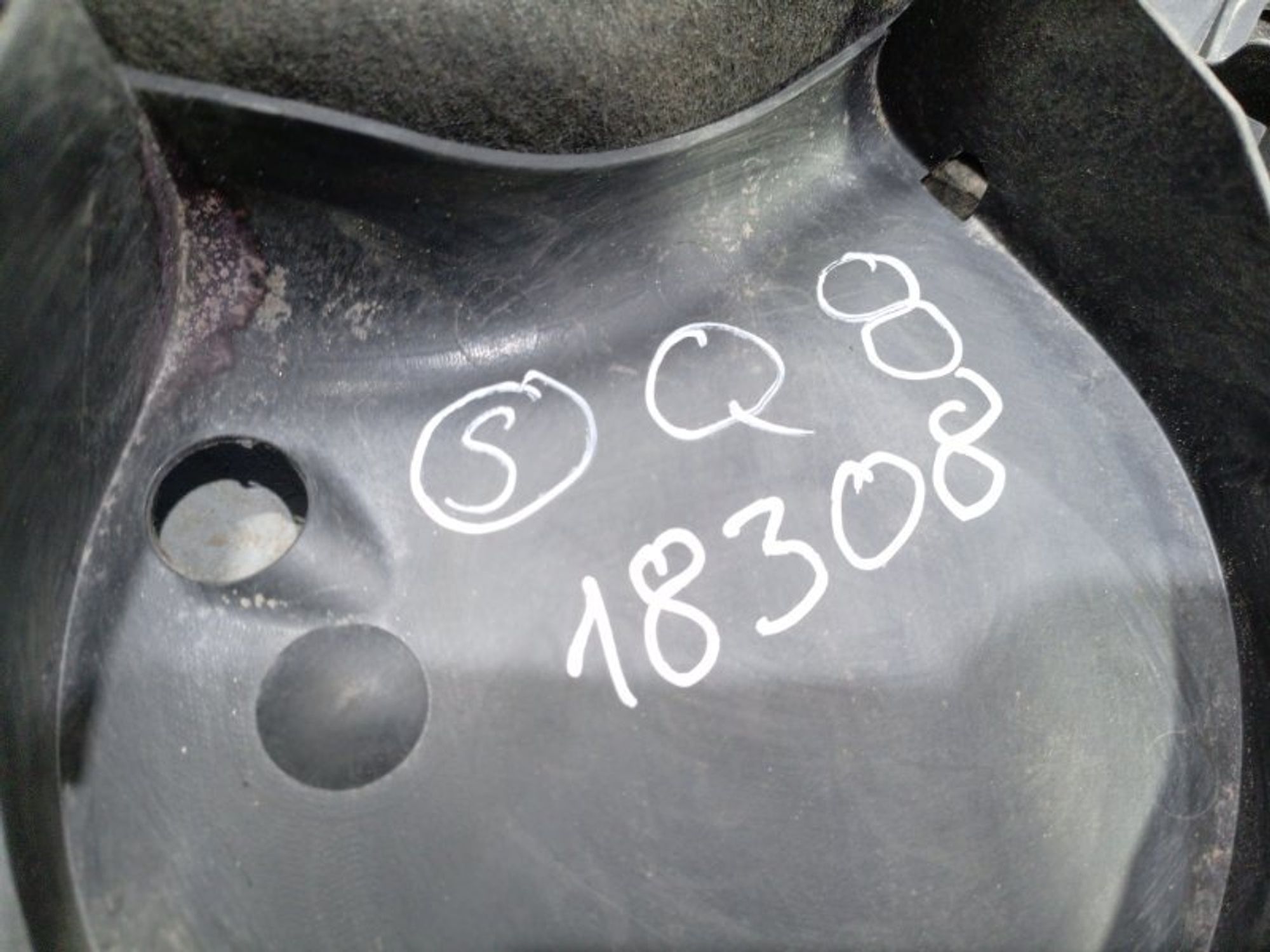 https://ycs.partsauto.market/partsauto-images/thmbs/dc0eef04b6e03176379763a38d44e994/8cb9aeb251e285bc7431e5fb682f778d/30ea133e2654961574c04752bd65dfd2.jpg