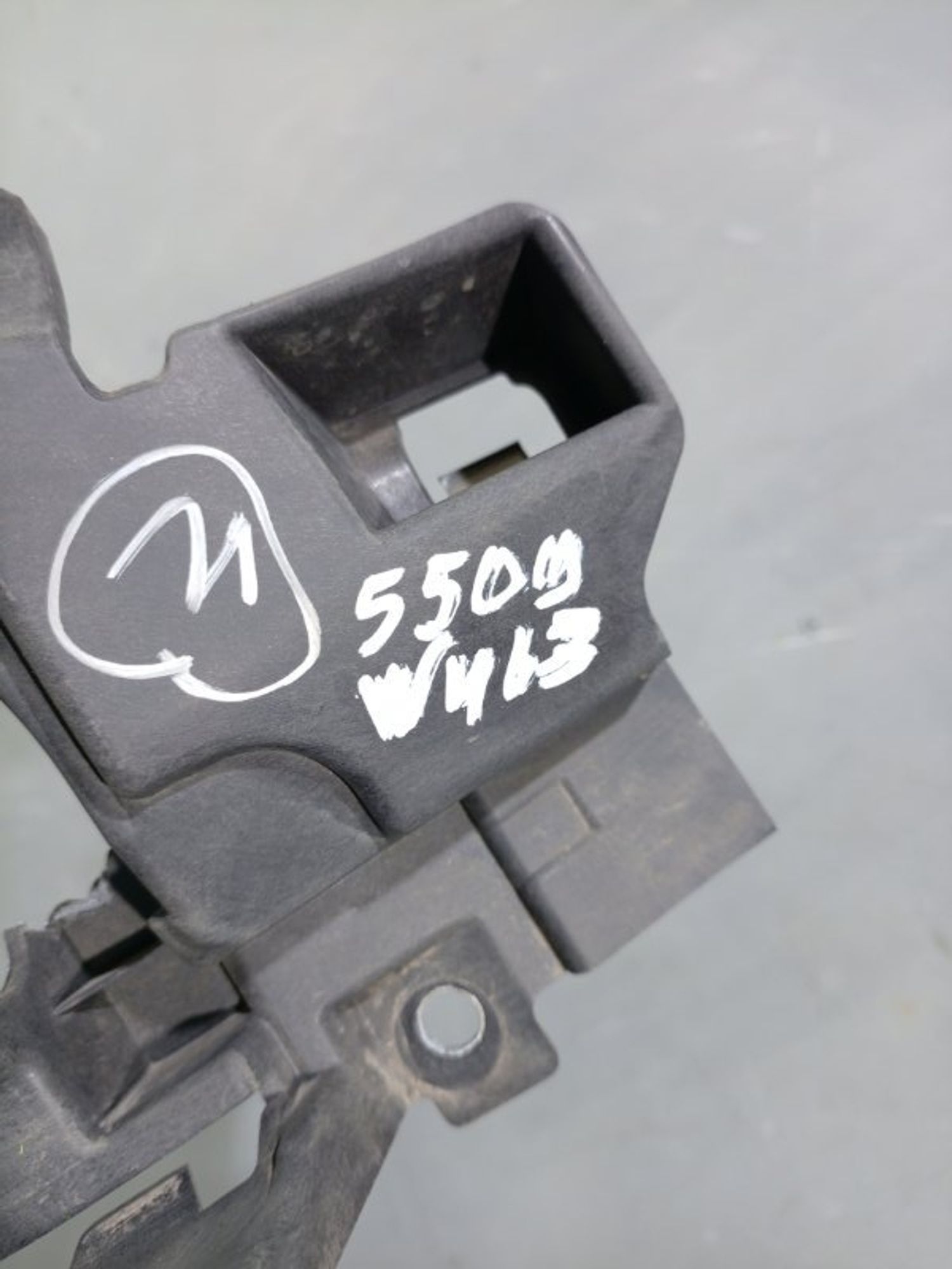 https://ycs.partsauto.market/partsauto-images/thmbs/dc0eef04b6e03176379763a38d44e994/913e21af0399aeecff045f9edaf8b3b3/1aafb81d8acce34f8eabeb8585ab90c8.jpg