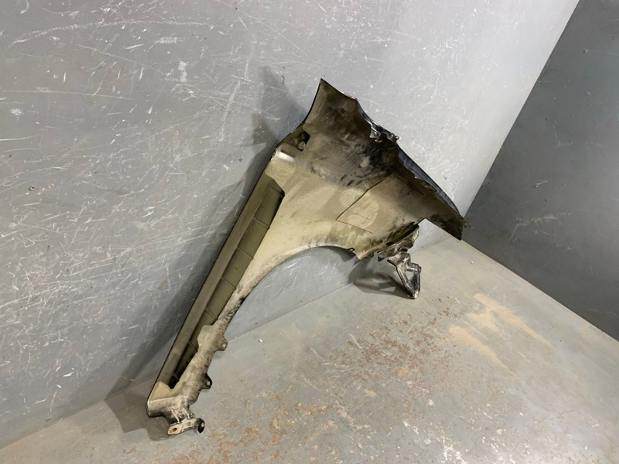 https://ycs.partsauto.market/partsauto-images/thmbs/dc0eef04b6e03176379763a38d44e994/93ee07284e88408c029e6f402ffd8297/7961d9277bd73a6f9b895796ebe3f3a9.jpg