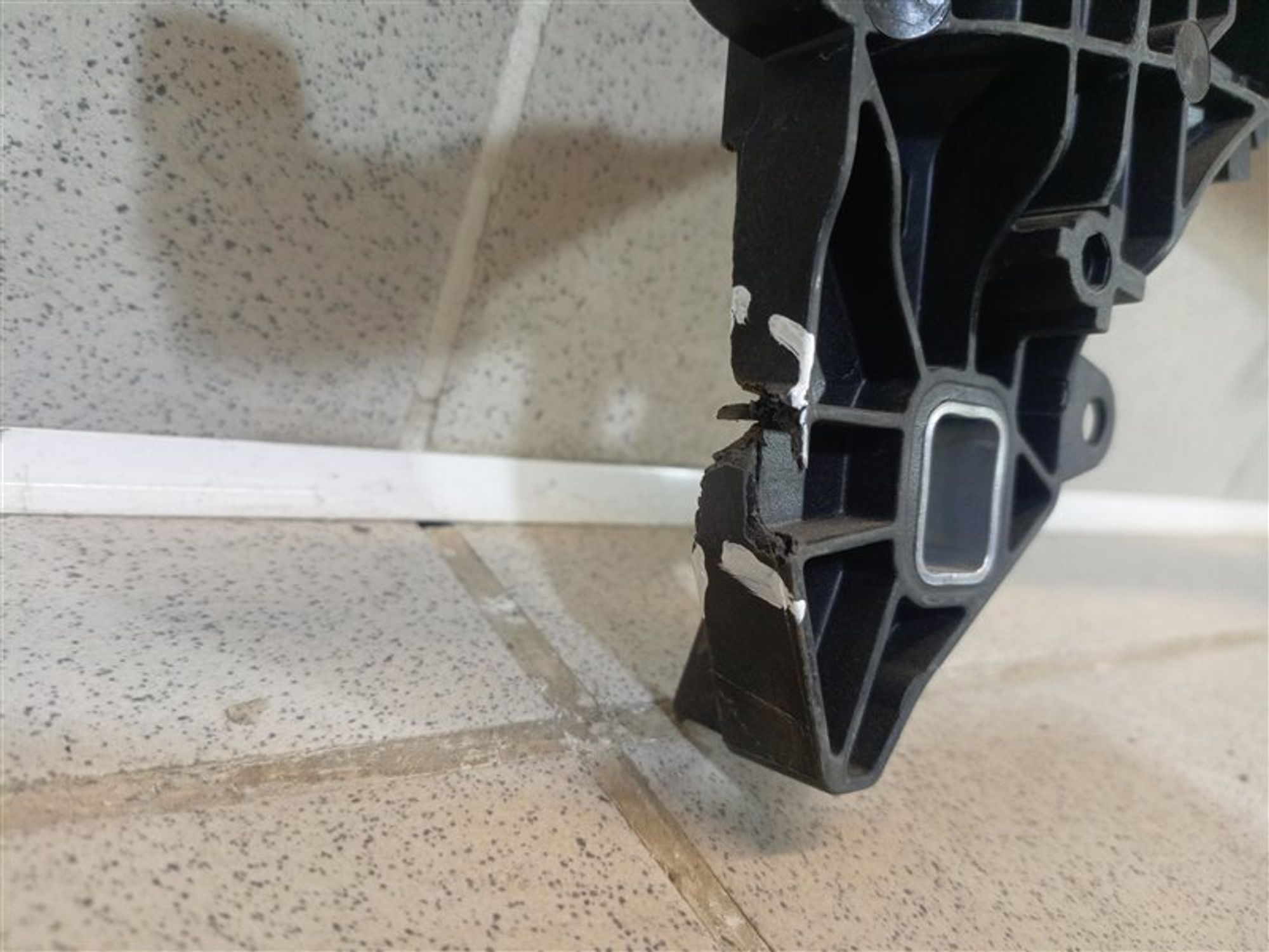 https://ycs.partsauto.market/partsauto-images/thmbs/dc0eef04b6e03176379763a38d44e994/967681d3b65a3b9e8868367e49741711/a5b9ca0e6987945c8996f3597323f6bd.jpg