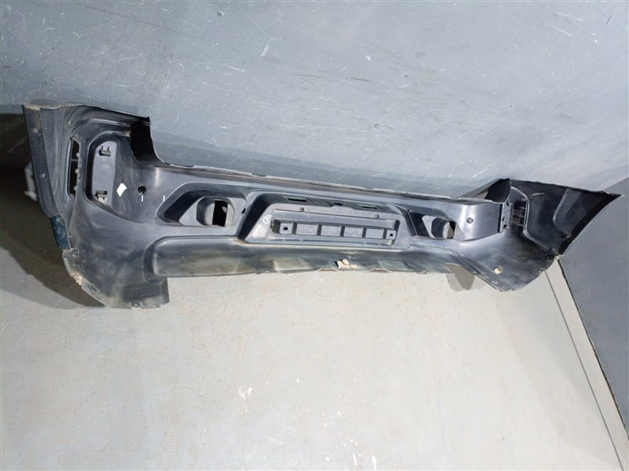 https://ycs.partsauto.market/partsauto-images/thmbs/dc0eef04b6e03176379763a38d44e994/96b84e9488f20e69e40940ad177cb229/76567f5d9cadc862bf42f7a2ad01c143.jpg