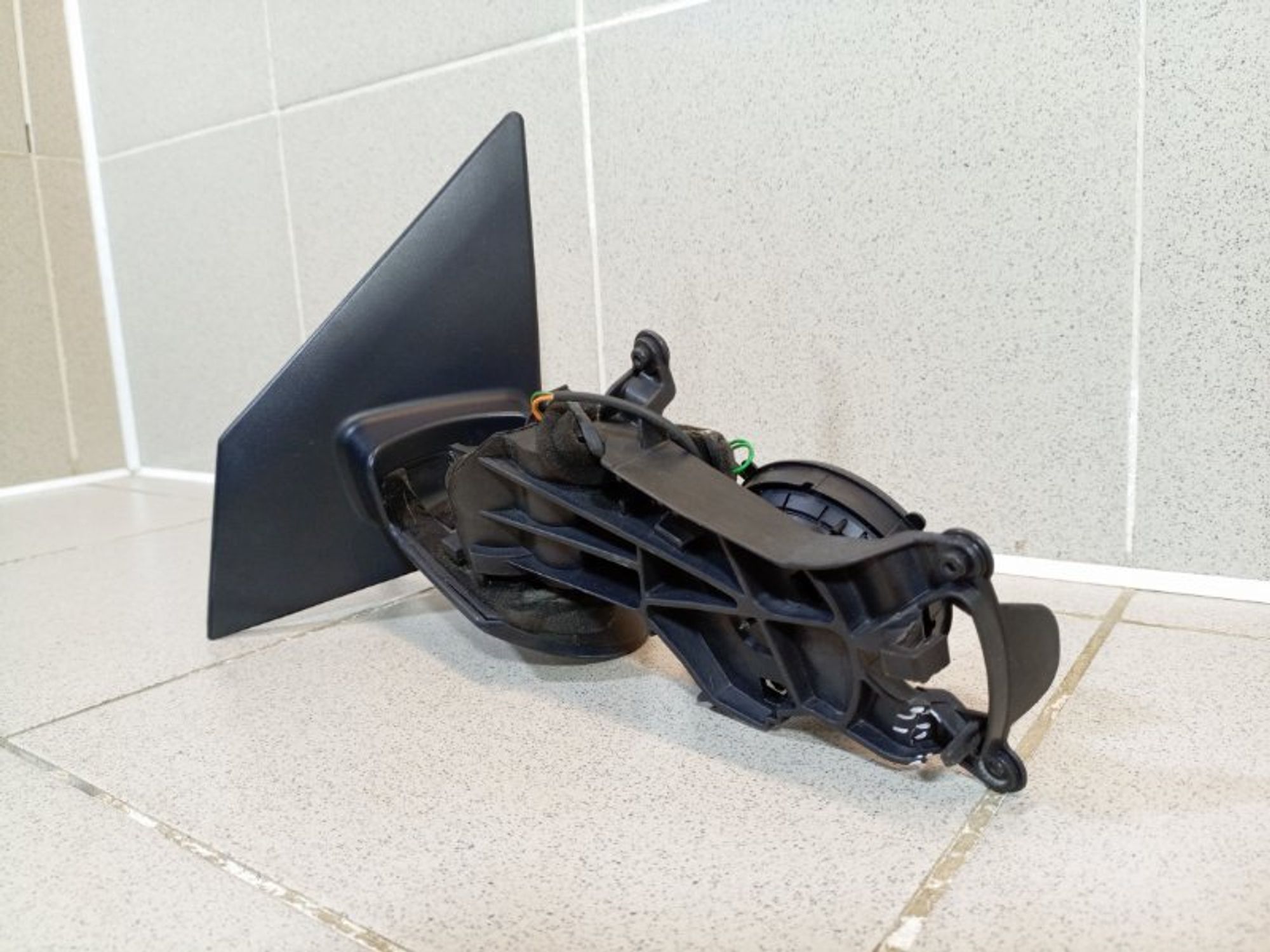 https://ycs.partsauto.market/partsauto-images/thmbs/dc0eef04b6e03176379763a38d44e994/986f8381d571bb4958ba8b15cc8fad58/3b337706034a9a219d1a2763e10f6b8d.jpg