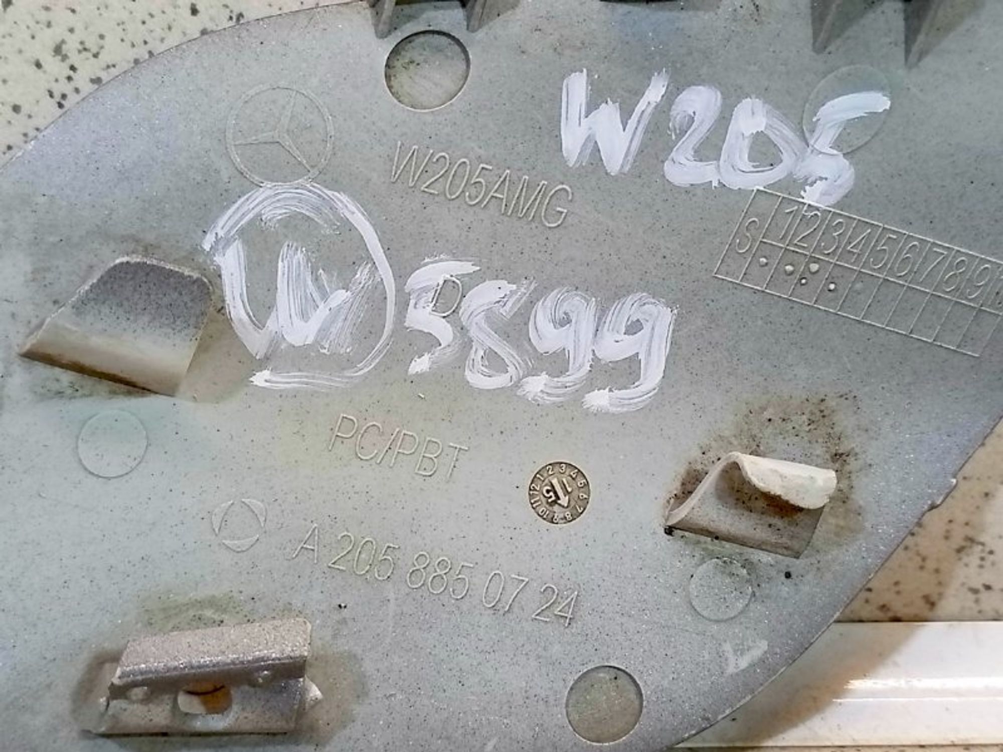https://ycs.partsauto.market/partsauto-images/thmbs/dc0eef04b6e03176379763a38d44e994/9f49fbf815c8fe463353c10b4aa24ac3/985ce5bd413d8bc3e0e973eb14ea647e.jpg