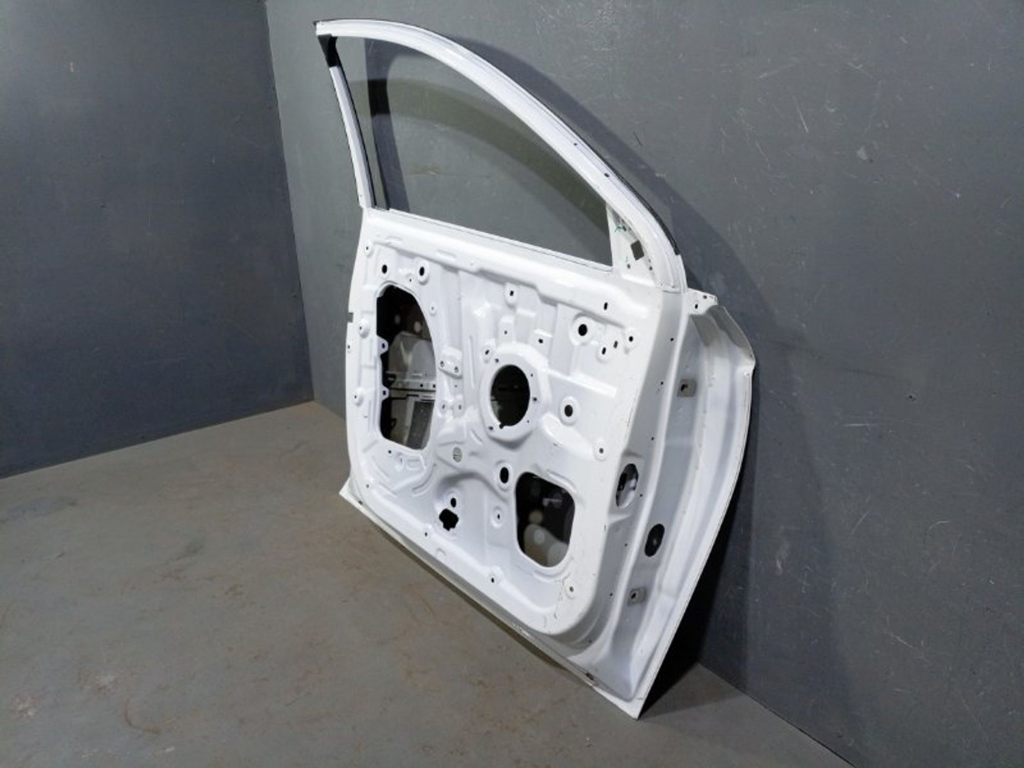 https://ycs.partsauto.market/partsauto-images/thmbs/dc0eef04b6e03176379763a38d44e994/a28200ed587f3a4255c638726ba02421/8d1288f8367876869e093181adef5d83.jpg