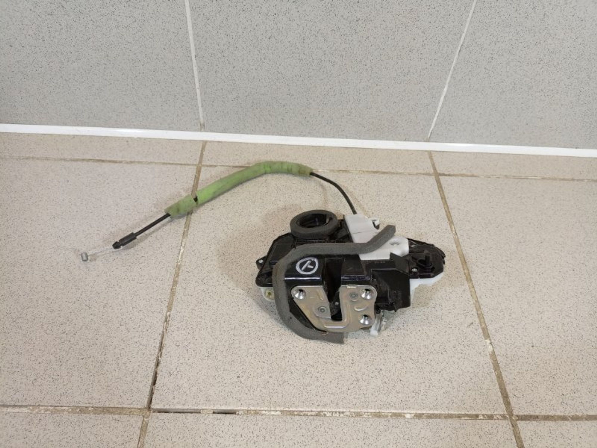 https://ycs.partsauto.market/partsauto-images/thmbs/dc0eef04b6e03176379763a38d44e994/a6d24ba3e6b14fbd3407d153aadcf8f4/0563c5d2f86b4b1085c91f26c69b60a9.jpg