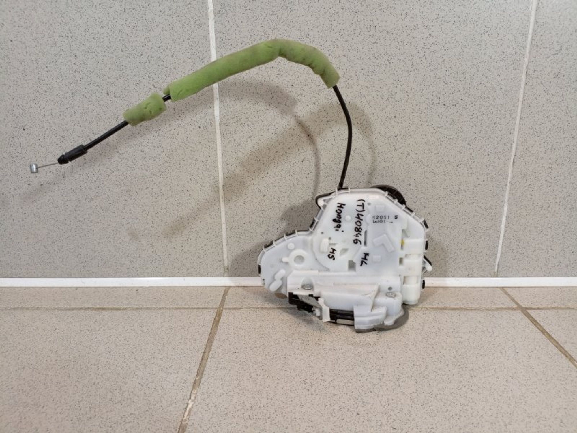 https://ycs.partsauto.market/partsauto-images/thmbs/dc0eef04b6e03176379763a38d44e994/a6d24ba3e6b14fbd3407d153aadcf8f4/197bc28d5e9366431ce1346f199f96b9.jpg