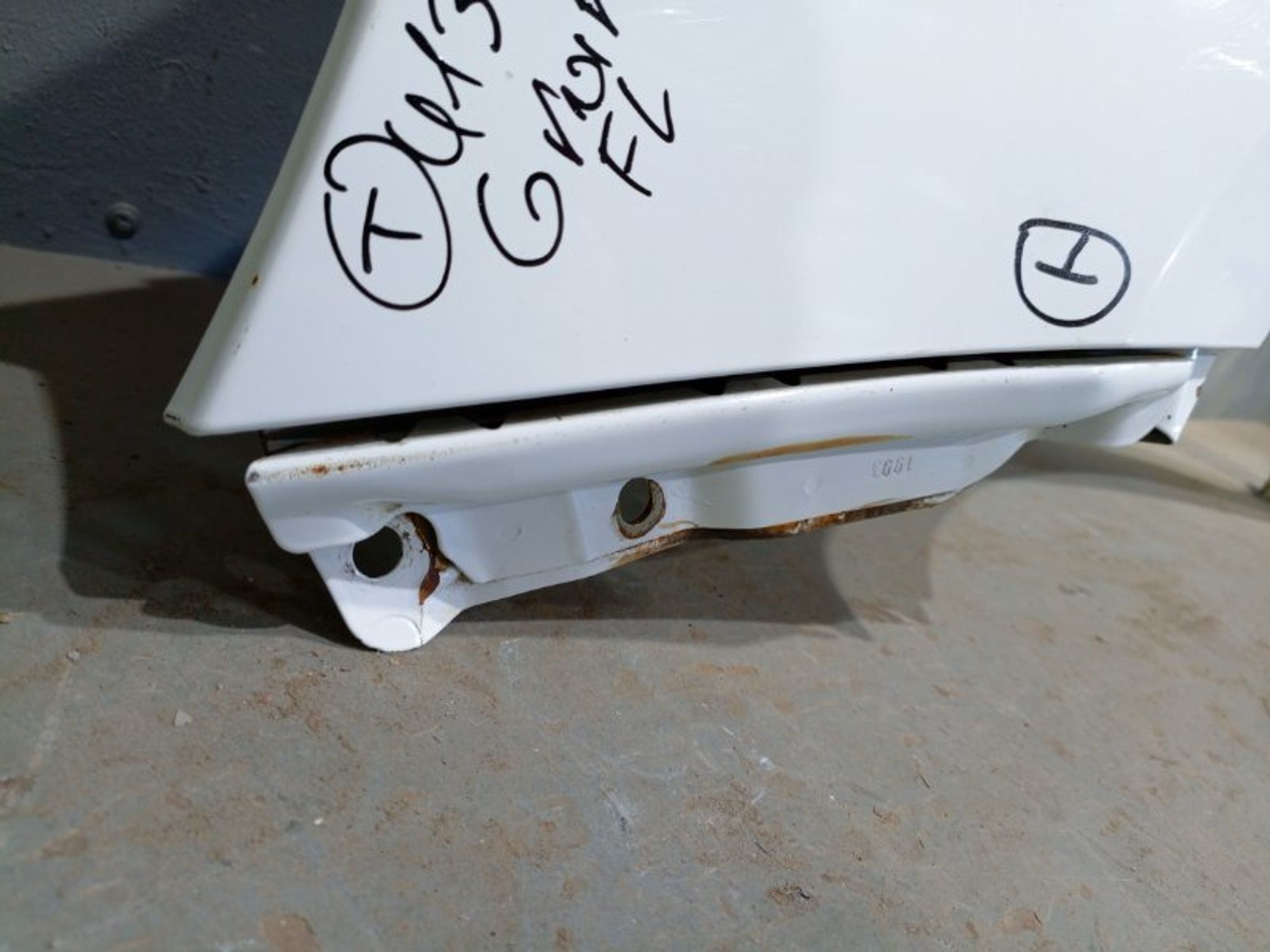 https://ycs.partsauto.market/partsauto-images/thmbs/dc0eef04b6e03176379763a38d44e994/a7fa1b9b2e248317aabd41d54b7d2946/984bb69dbdf9e93e39577d15249bb3b2.jpg