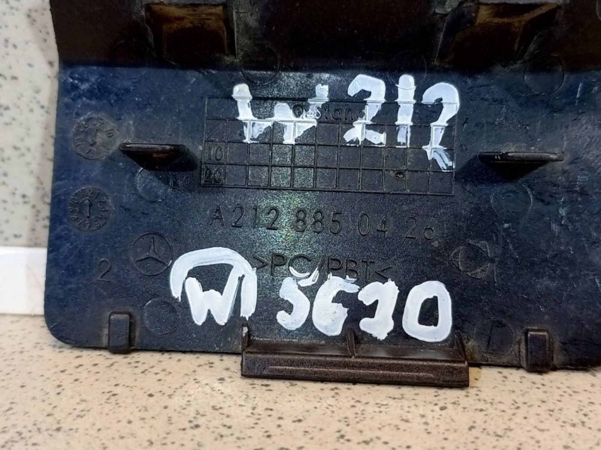 https://ycs.partsauto.market/partsauto-images/thmbs/dc0eef04b6e03176379763a38d44e994/a876c66bf5c800d710f33d2beef13082/c460b2a03631781fa752875a31db2b0b.jpg