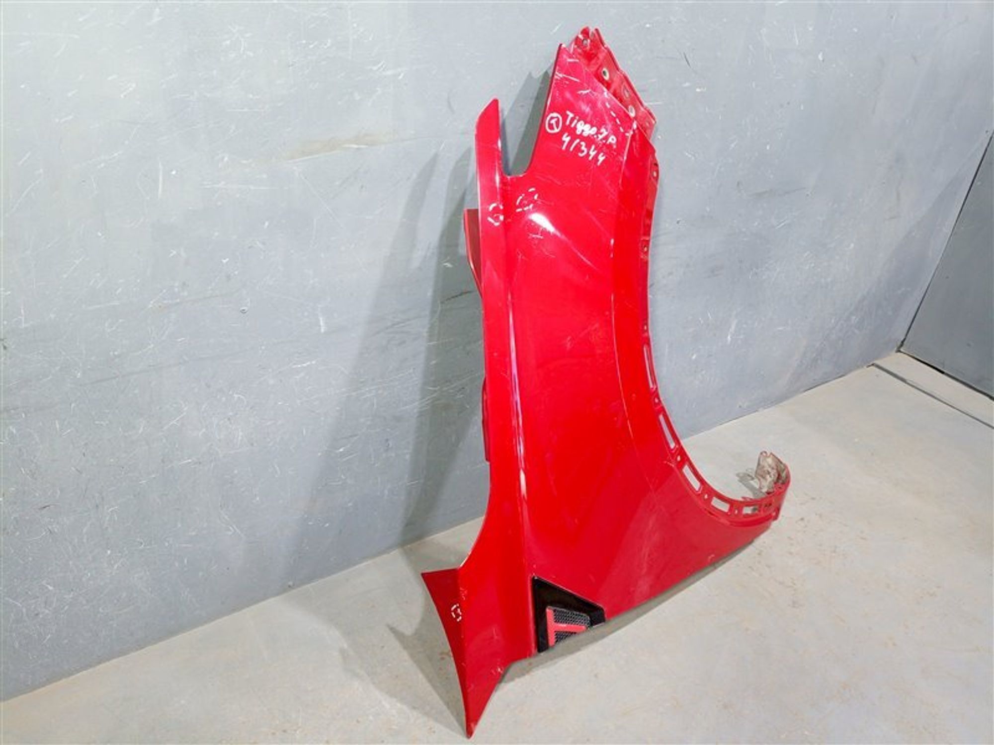 https://ycs.partsauto.market/partsauto-images/thmbs/dc0eef04b6e03176379763a38d44e994/acb10c834e993dbbd8469a989fb5ea10/ae83d69383e04840c128cdac556049d0.jpg