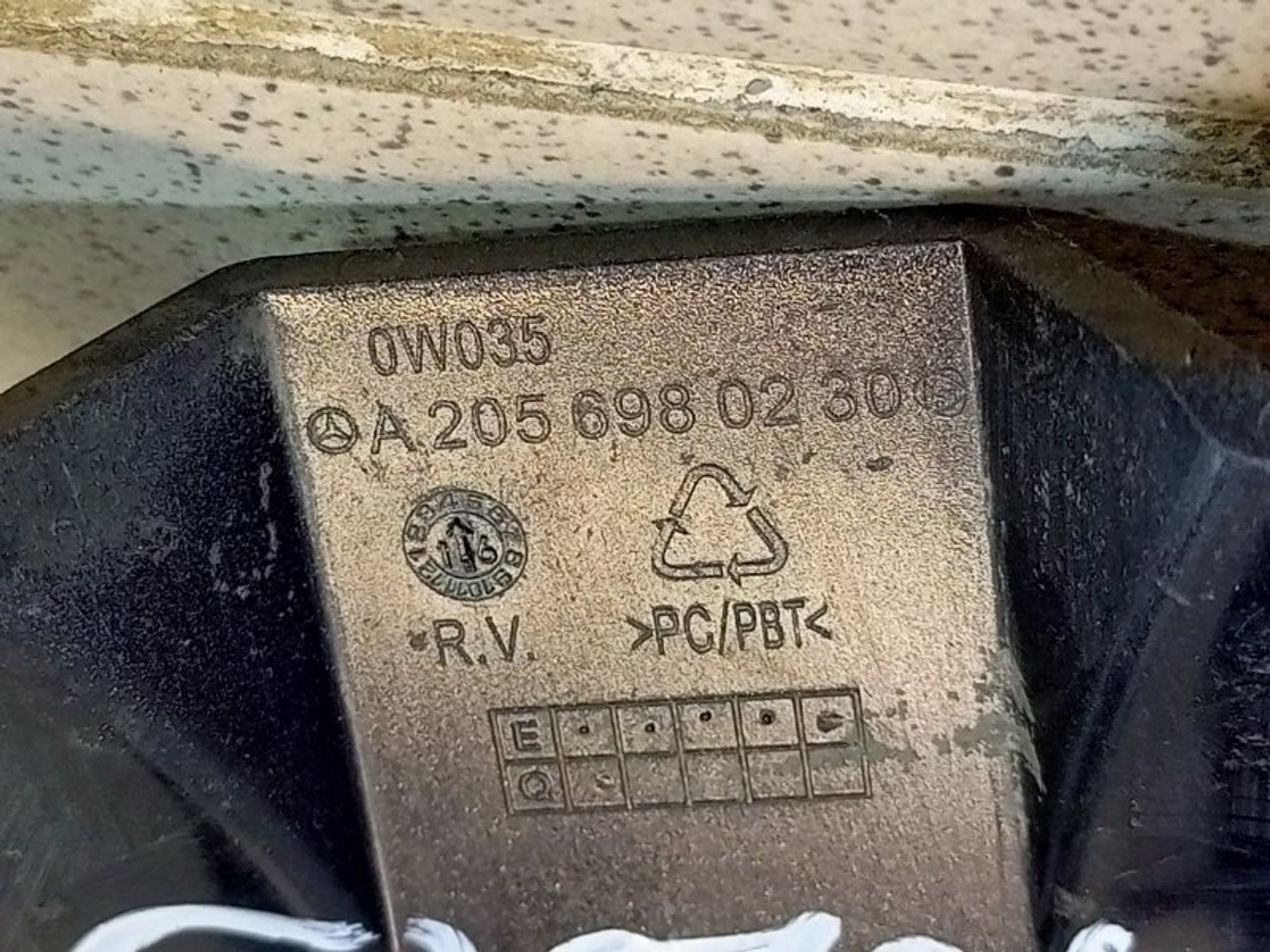 https://ycs.partsauto.market/partsauto-images/thmbs/dc0eef04b6e03176379763a38d44e994/af05b2301d27a472efeb5f9ec7a0daa1/b6694d7a96f1bb30042441c6e8620c33.jpg