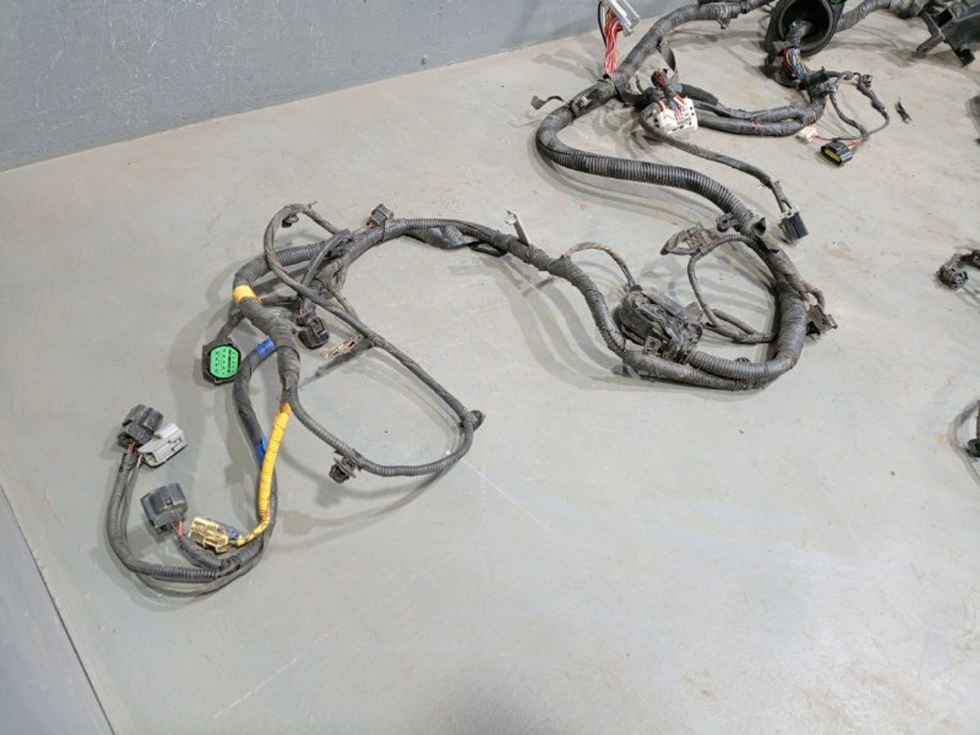 https://ycs.partsauto.market/partsauto-images/thmbs/dc0eef04b6e03176379763a38d44e994/afdbd94ebd4097524300486c03e928ba/04ef59909adf25b254a5b1c6d408fc55.jpg