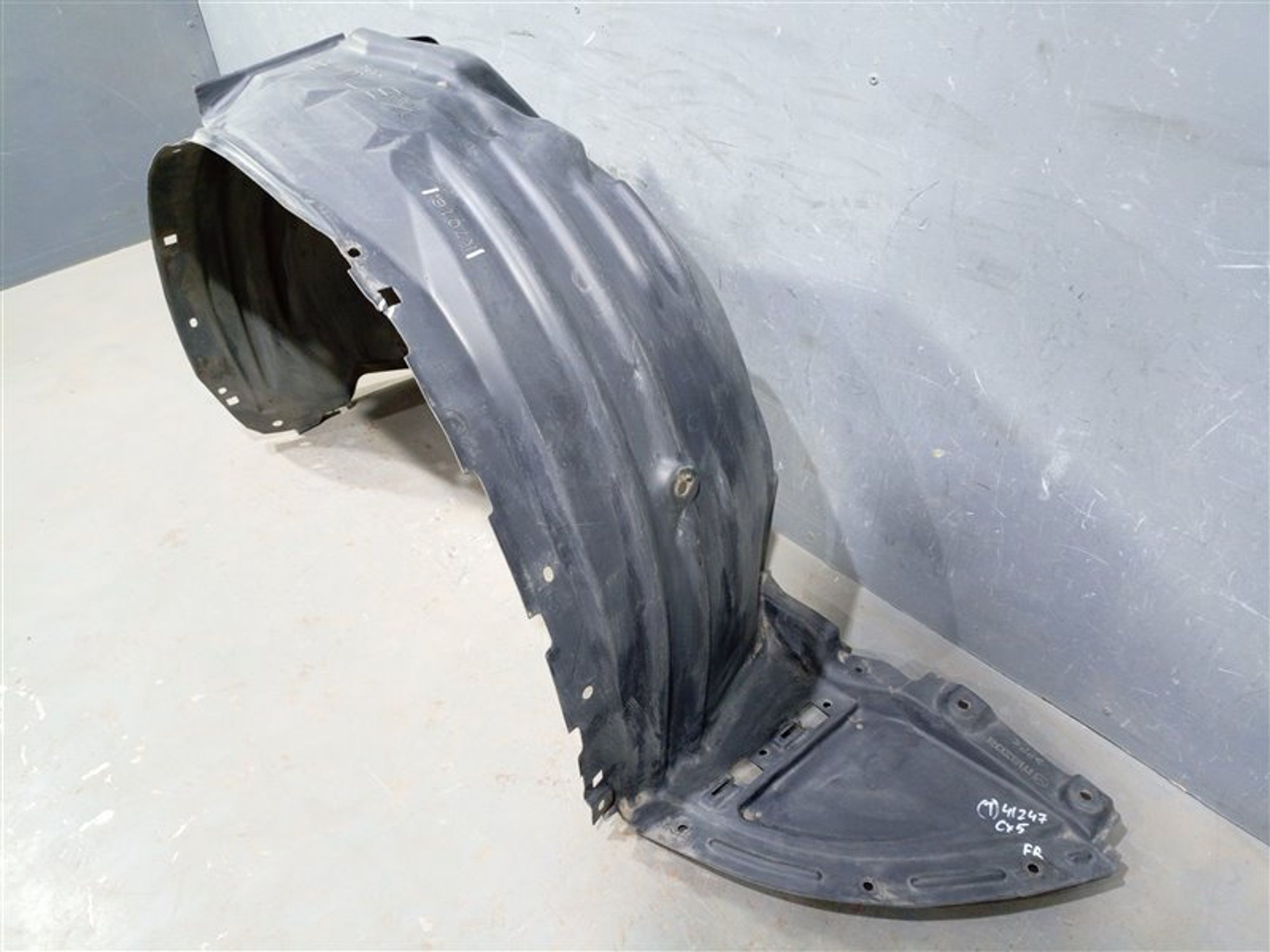 https://ycs.partsauto.market/partsauto-images/thmbs/dc0eef04b6e03176379763a38d44e994/b65afee6721eba019a0c70974ecca01f/03cdf0fe5f3672ffefd963d80afeab6c.jpg