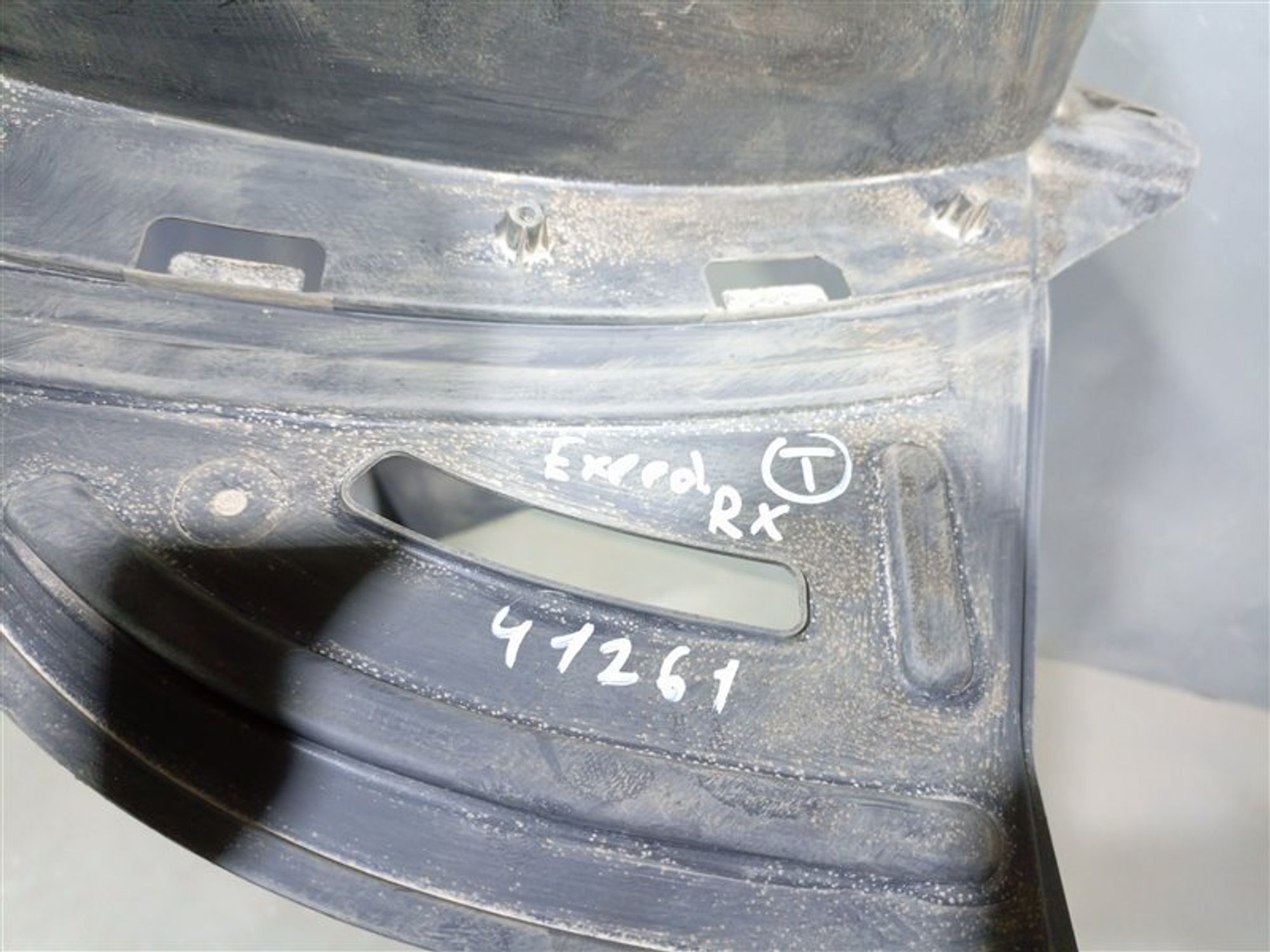 https://ycs.partsauto.market/partsauto-images/thmbs/dc0eef04b6e03176379763a38d44e994/bd4d6b0c733f9b1a36bc4d7eaeb99fde/92befa649f15f39a987472e6c11e2e4f.jpg