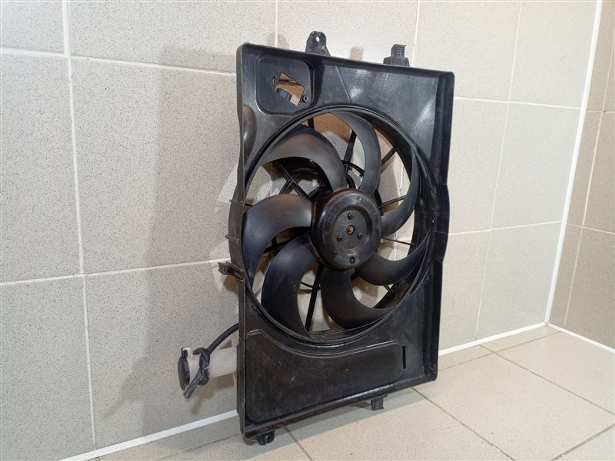 https://ycs.partsauto.market/partsauto-images/thmbs/dc0eef04b6e03176379763a38d44e994/c298acbe5f00dc020630b82ac32cb78c/0ada84ed9468fac4c97581d4b0b1ed0c.jpg