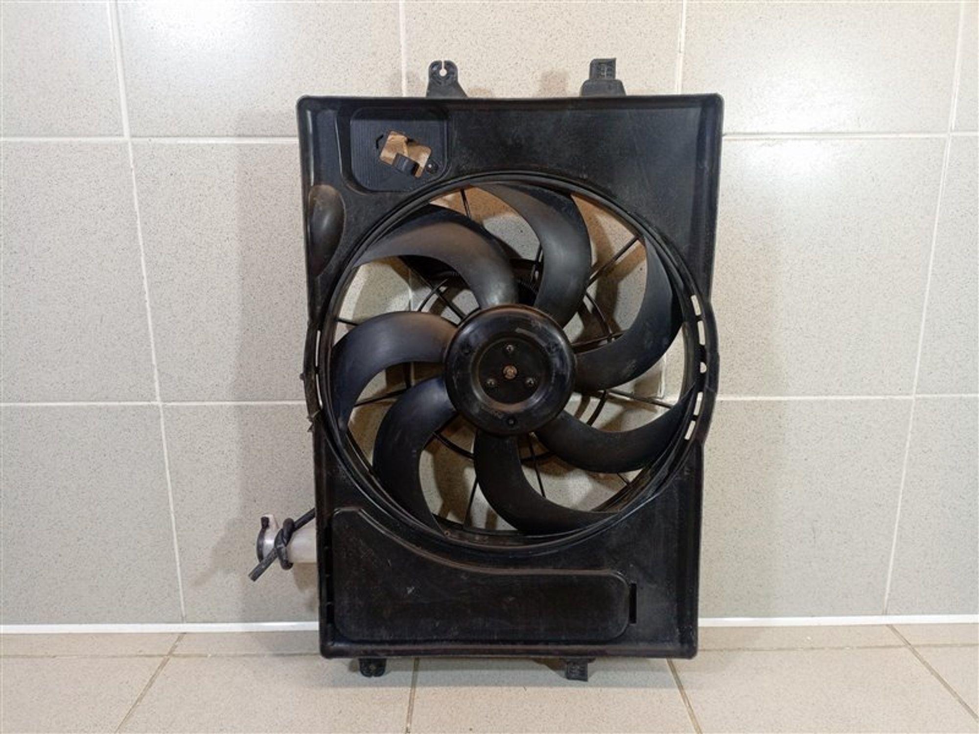 https://ycs.partsauto.market/partsauto-images/thmbs/dc0eef04b6e03176379763a38d44e994/c298acbe5f00dc020630b82ac32cb78c/1b07be531f68b1ecf29132e7606aaa15.jpg