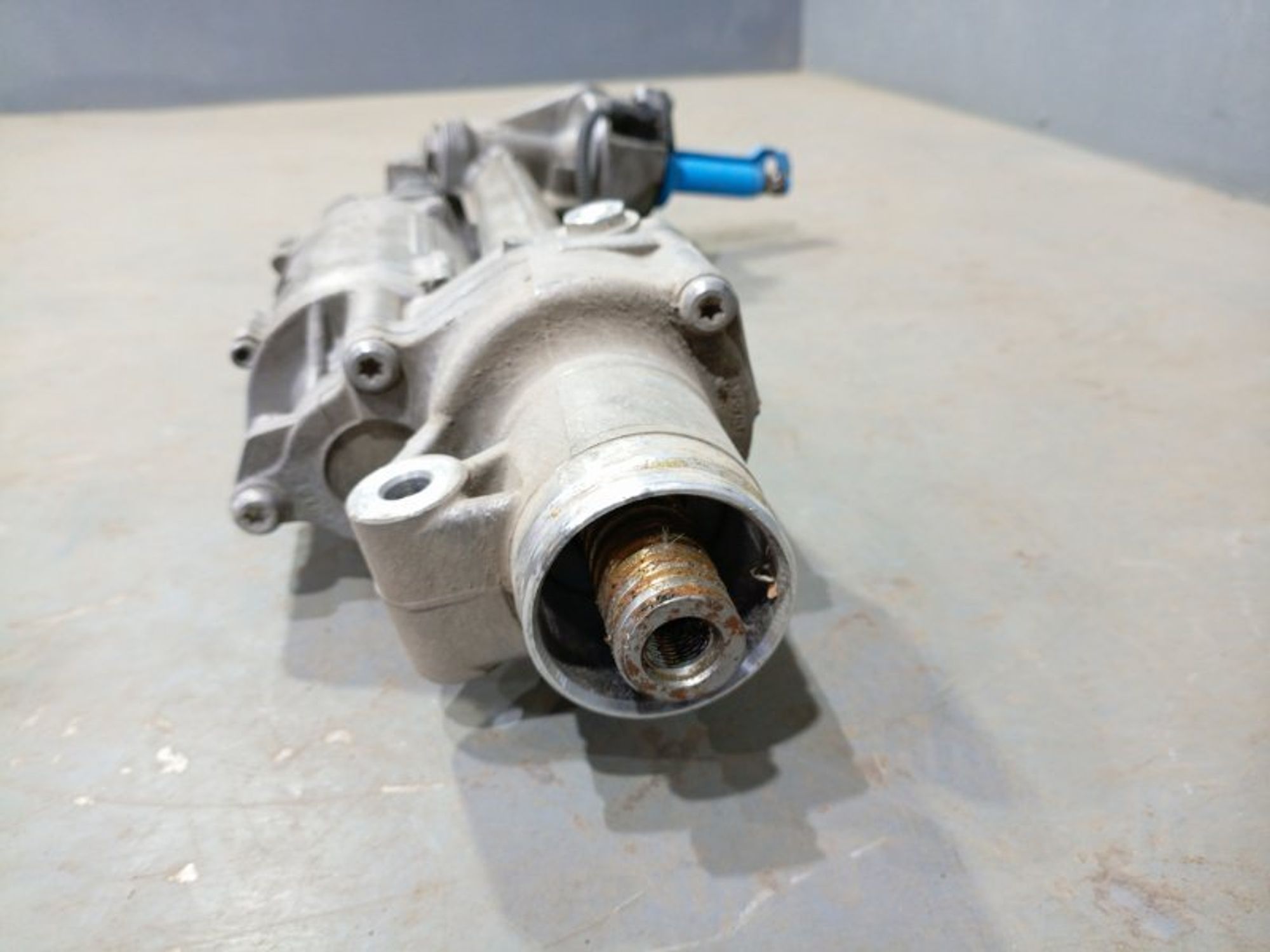 https://ycs.partsauto.market/partsauto-images/thmbs/dc0eef04b6e03176379763a38d44e994/c4783e70804dabbb1406aa11d3c04acc/051d97fb23f10fc9618cd9f0098a7c66.jpg