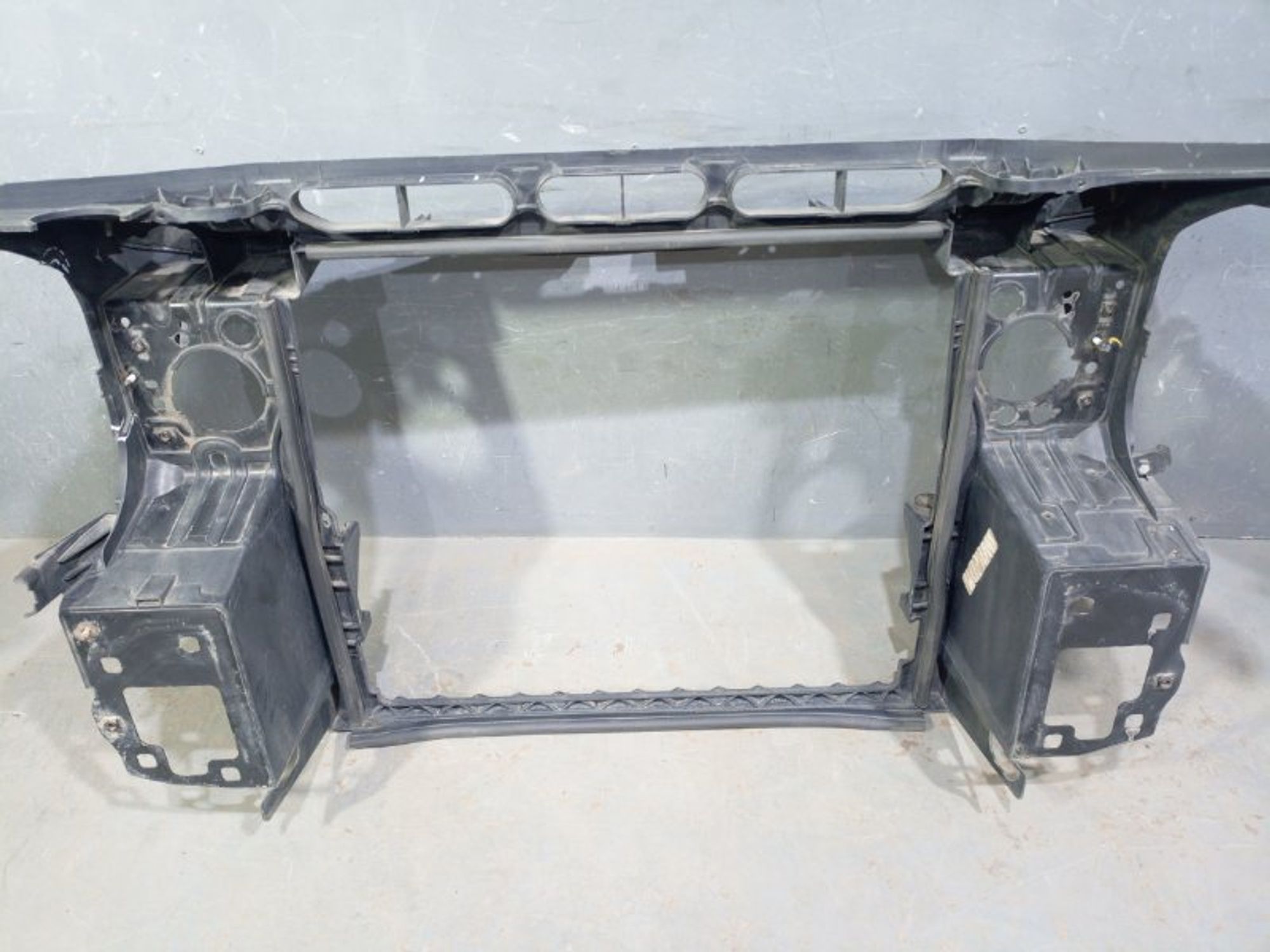 https://ycs.partsauto.market/partsauto-images/thmbs/dc0eef04b6e03176379763a38d44e994/c5a2a5937b13c7d626df9e44a745b012/2c199004e1c6261d16fc78b5870424f1.jpg