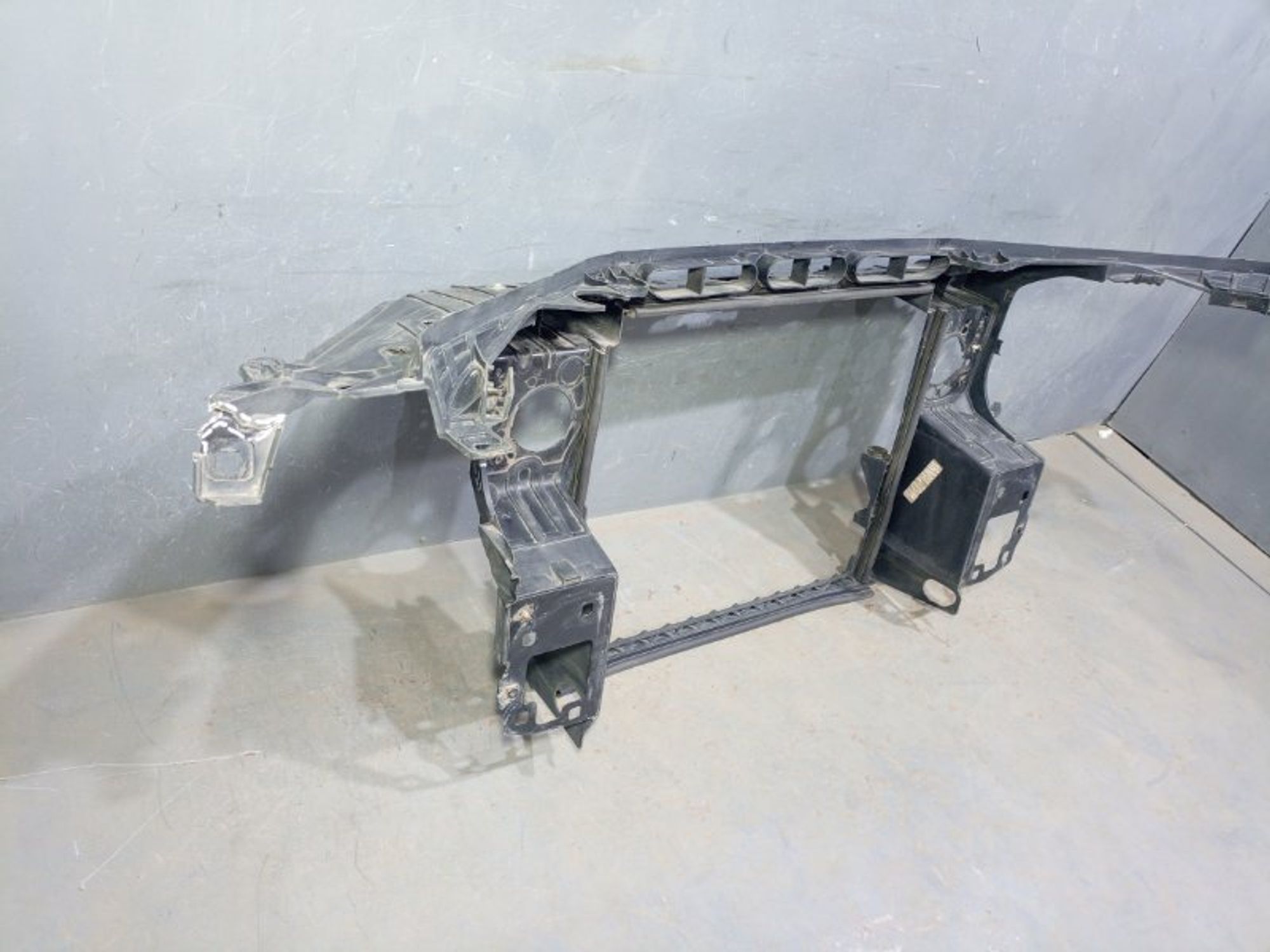 https://ycs.partsauto.market/partsauto-images/thmbs/dc0eef04b6e03176379763a38d44e994/c5a2a5937b13c7d626df9e44a745b012/fedebcadf257e42e17b04ab9e6a95700.jpg