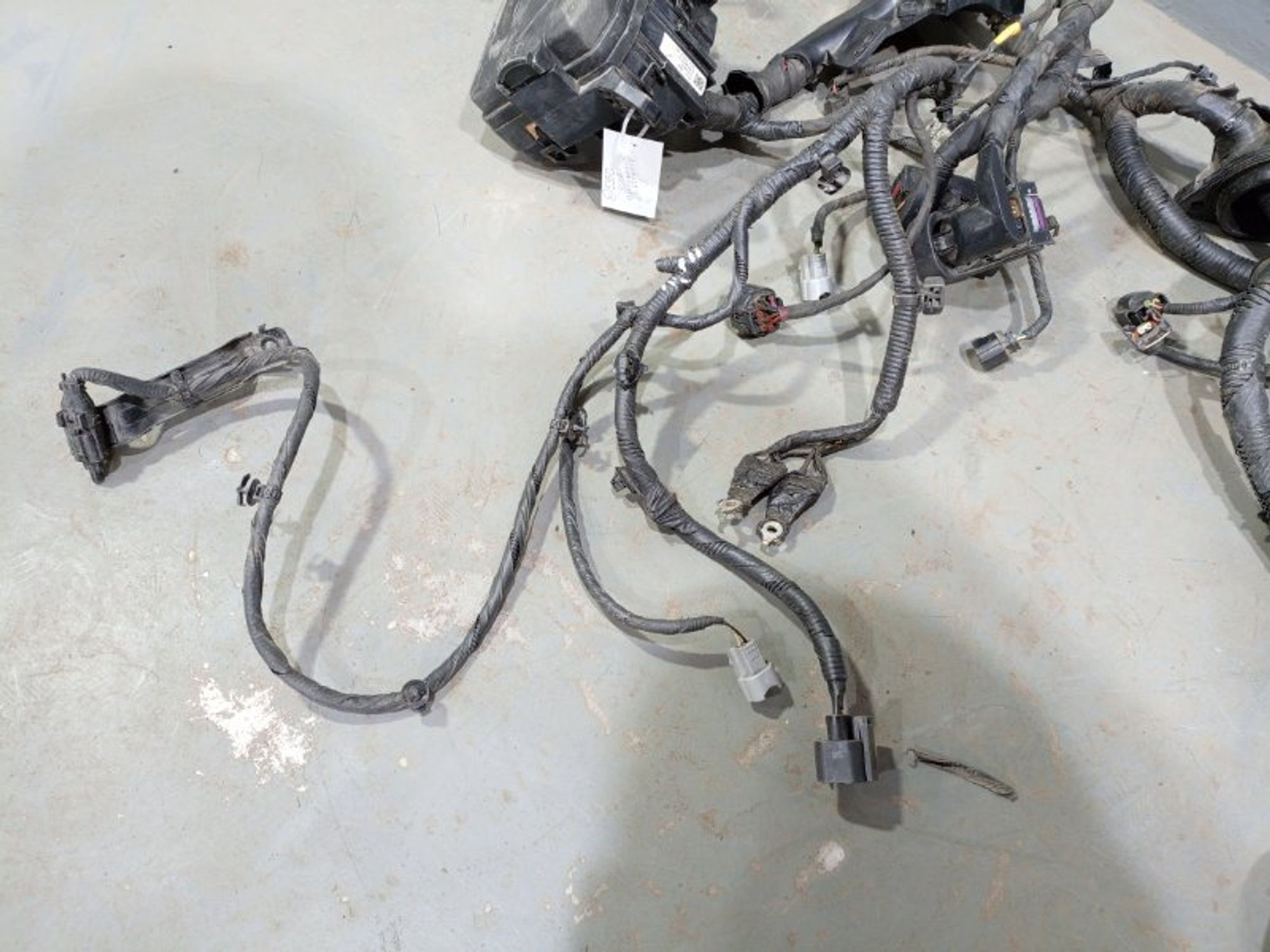 https://ycs.partsauto.market/partsauto-images/thmbs/dc0eef04b6e03176379763a38d44e994/c623d84c0d578c791c3e0910953b004d/8c0abd561f83d04dc9dd635632a15420.jpg