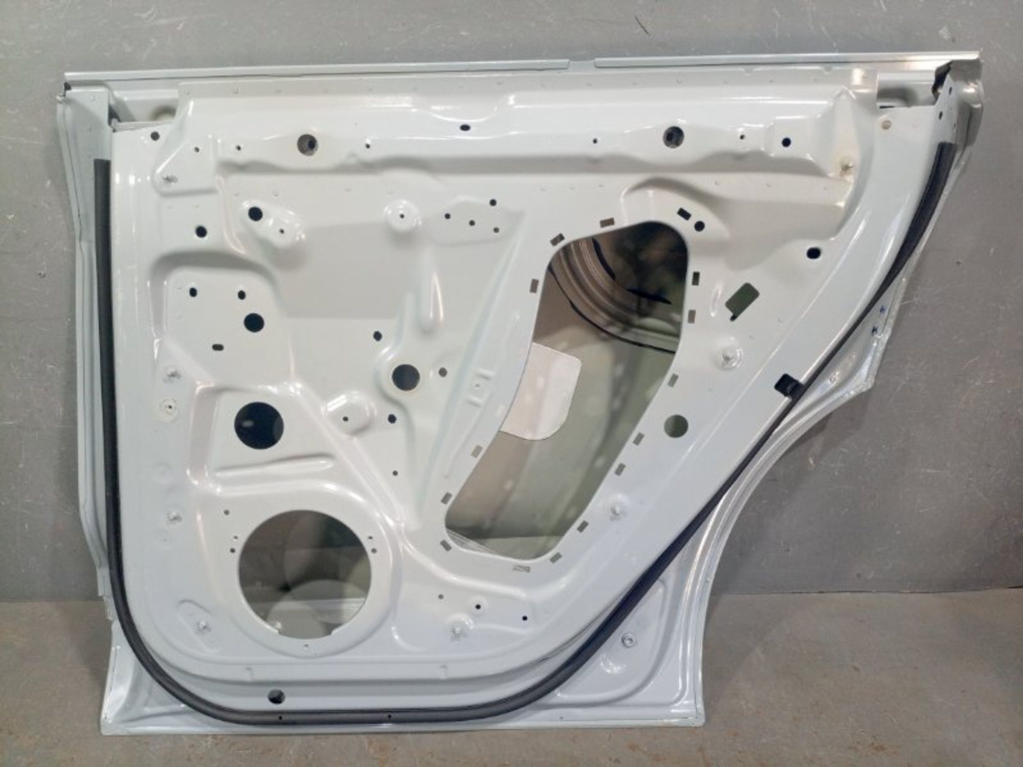 https://ycs.partsauto.market/partsauto-images/thmbs/dc0eef04b6e03176379763a38d44e994/d0889fab905eefcb6bb06aa0155f009b/99b95c8a98844aa7f7ca37fcb80a53a3.jpg