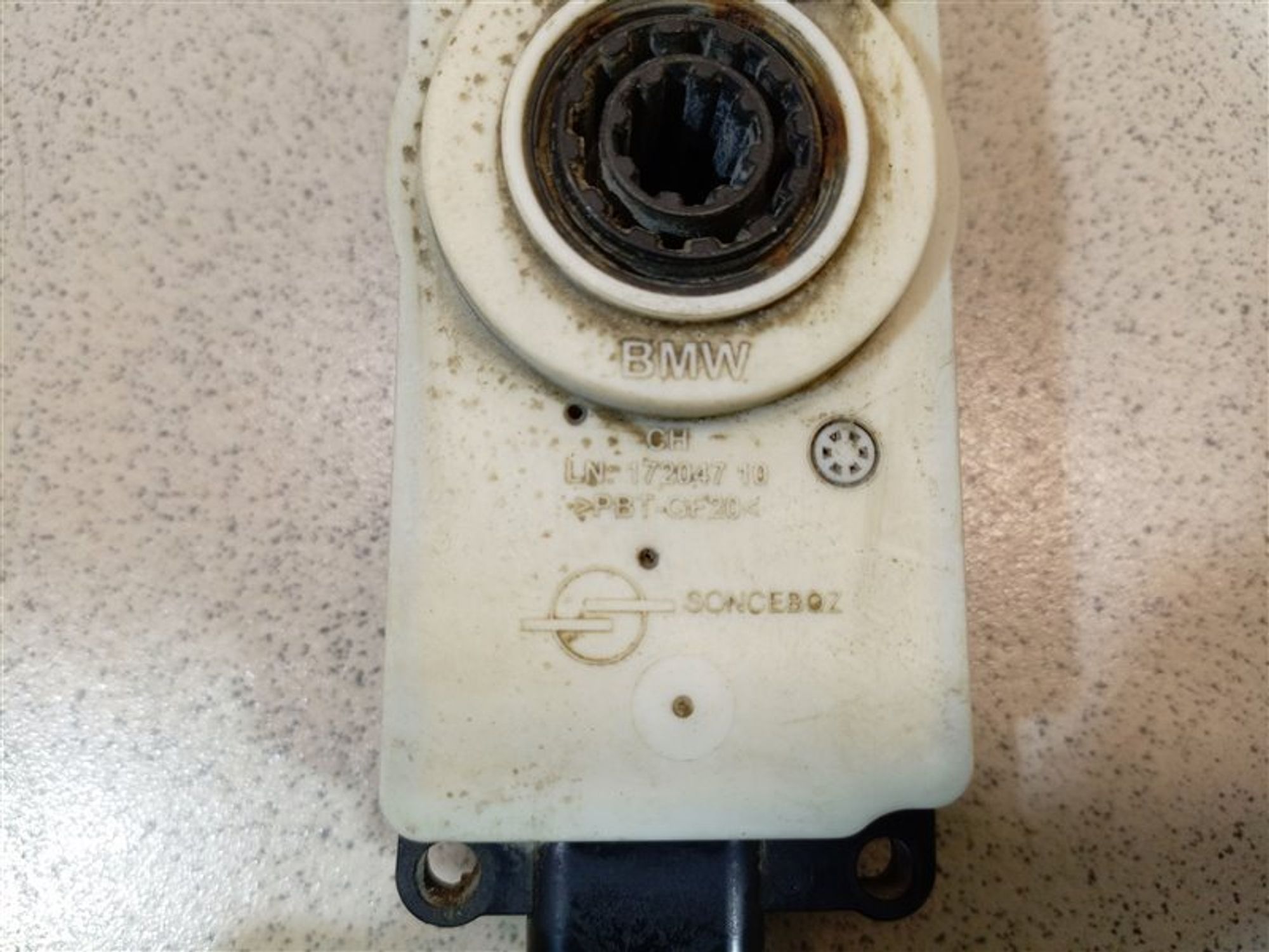 https://ycs.partsauto.market/partsauto-images/thmbs/dc0eef04b6e03176379763a38d44e994/d9d830e8f17a32da6bdcb5b6303ef886/6a68e27c44ddf6b66cfef72bbe773690.jpg