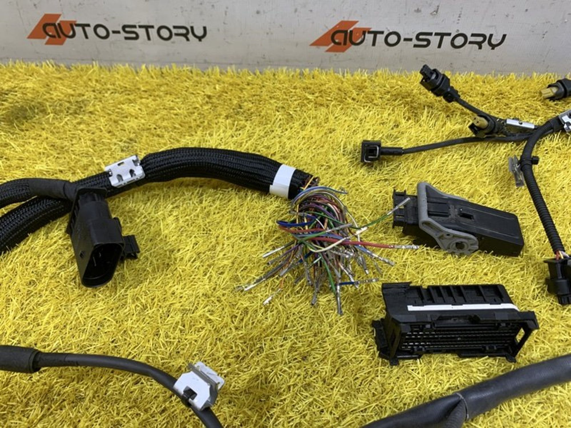 https://ycs.partsauto.market/partsauto-images/thmbs/dc0eef04b6e03176379763a38d44e994/da6df6a1887036085aba3cba303b859d/0bb47c143b38a384a9424fcabd2d62c7.jpg