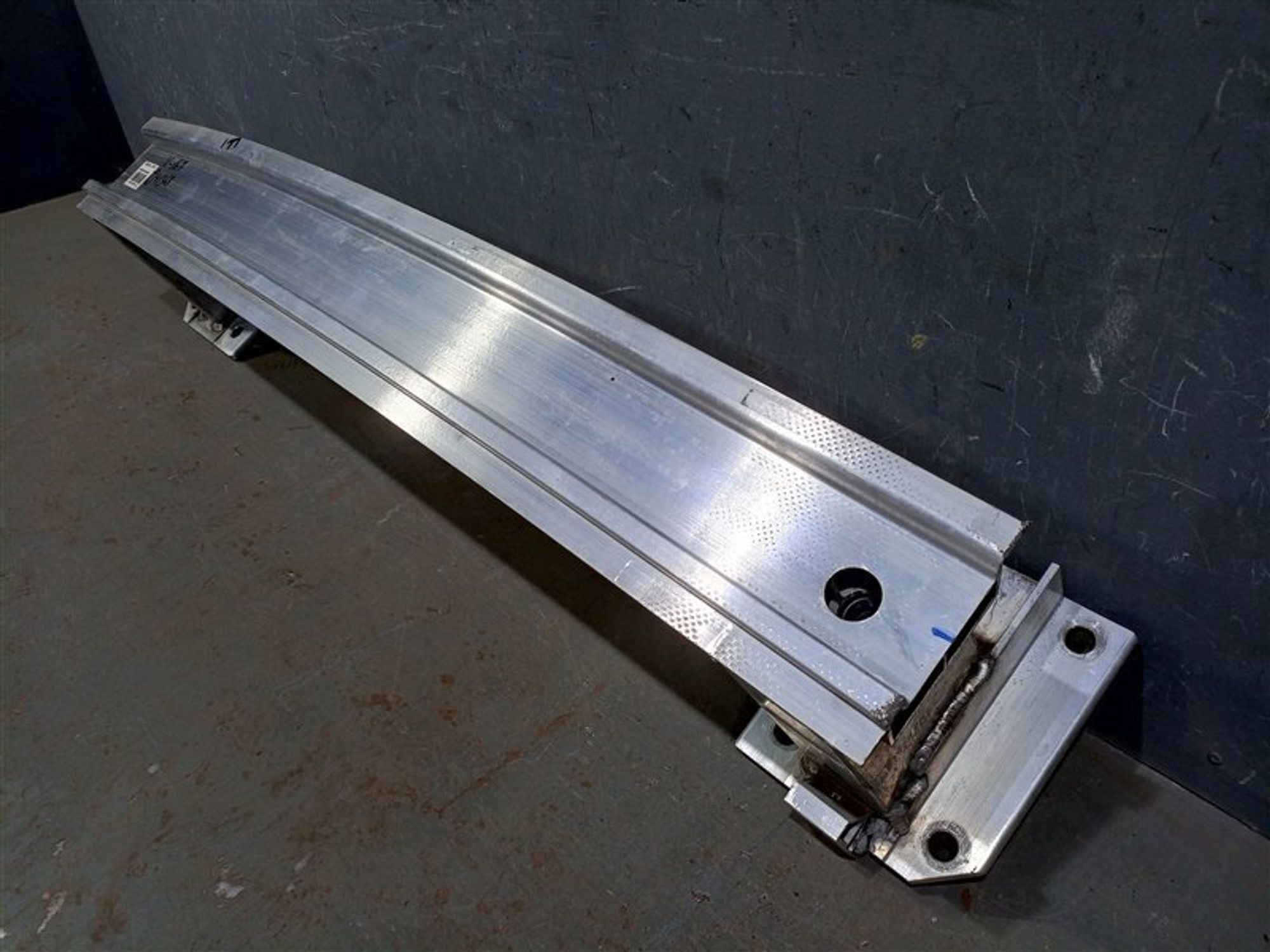 https://ycs.partsauto.market/partsauto-images/thmbs/dc0eef04b6e03176379763a38d44e994/dcd42ba8a2f3145fc1568370bc798ea0/7794de299fdff629e50dcb5d02dbf99c.jpg