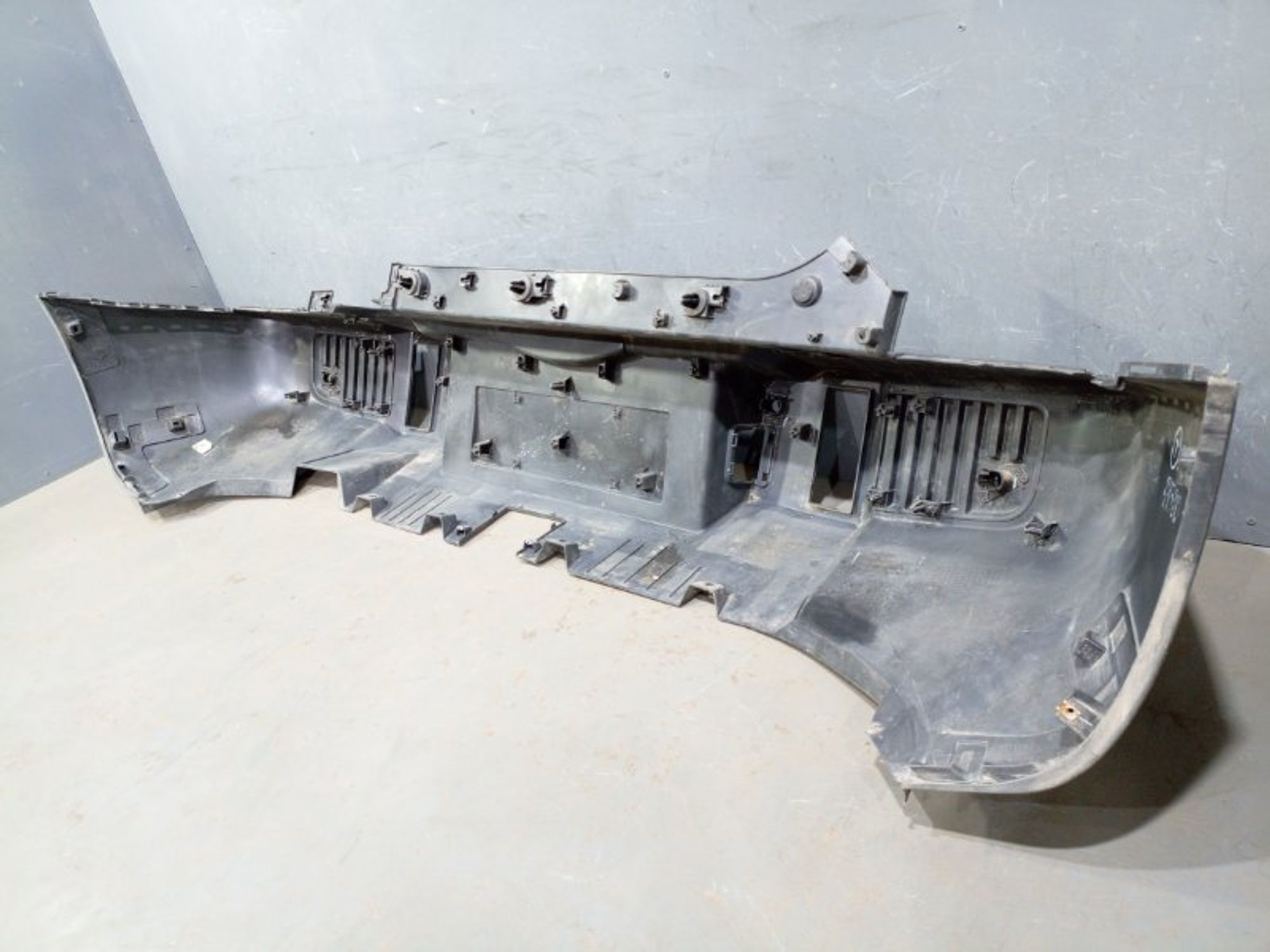 https://ycs.partsauto.market/partsauto-images/thmbs/dc0eef04b6e03176379763a38d44e994/e2a8fe517031ff8c83bd99983fa2c787/fc17005dbc85dfe2e30c7cc95913bd4f.jpg