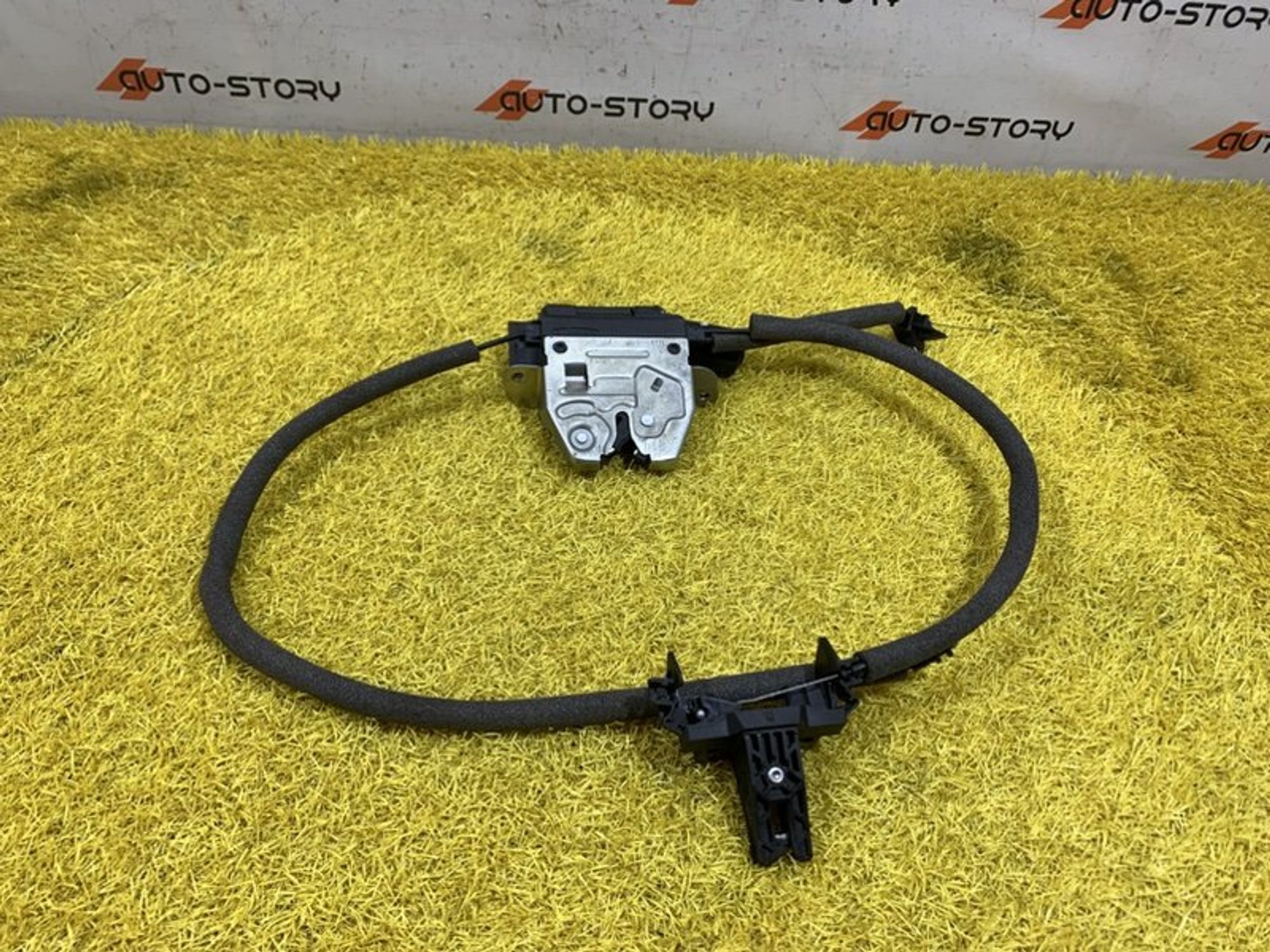 https://ycs.partsauto.market/partsauto-images/thmbs/dc0eef04b6e03176379763a38d44e994/e3e00de66f0ed182f5d143abb5f0ce23/3f1fe2fb6ffdd297f0b800e09a368778.jpg