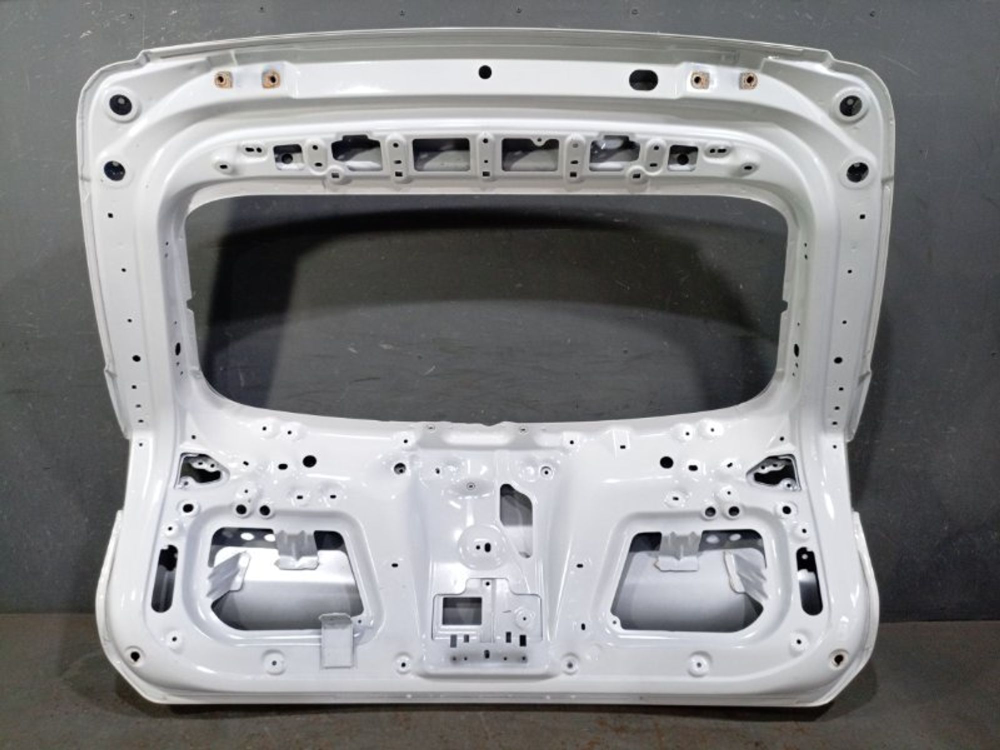 https://ycs.partsauto.market/partsauto-images/thmbs/dc0eef04b6e03176379763a38d44e994/e6f5f5f52270fa1355af11bcf5696332/b7615428024959973978151dc770c685.jpg
