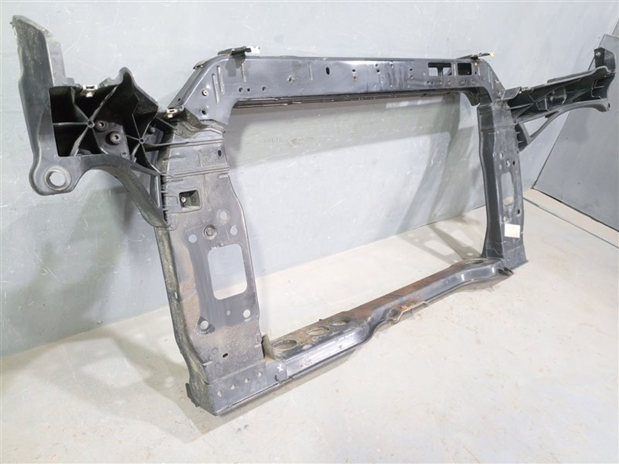 https://ycs.partsauto.market/partsauto-images/thmbs/dc0eef04b6e03176379763a38d44e994/e7e903f8c79d8b2d63fa69c7b3677f60/abcc7d7b2b881d27eba7c78f7d4739e0.jpg