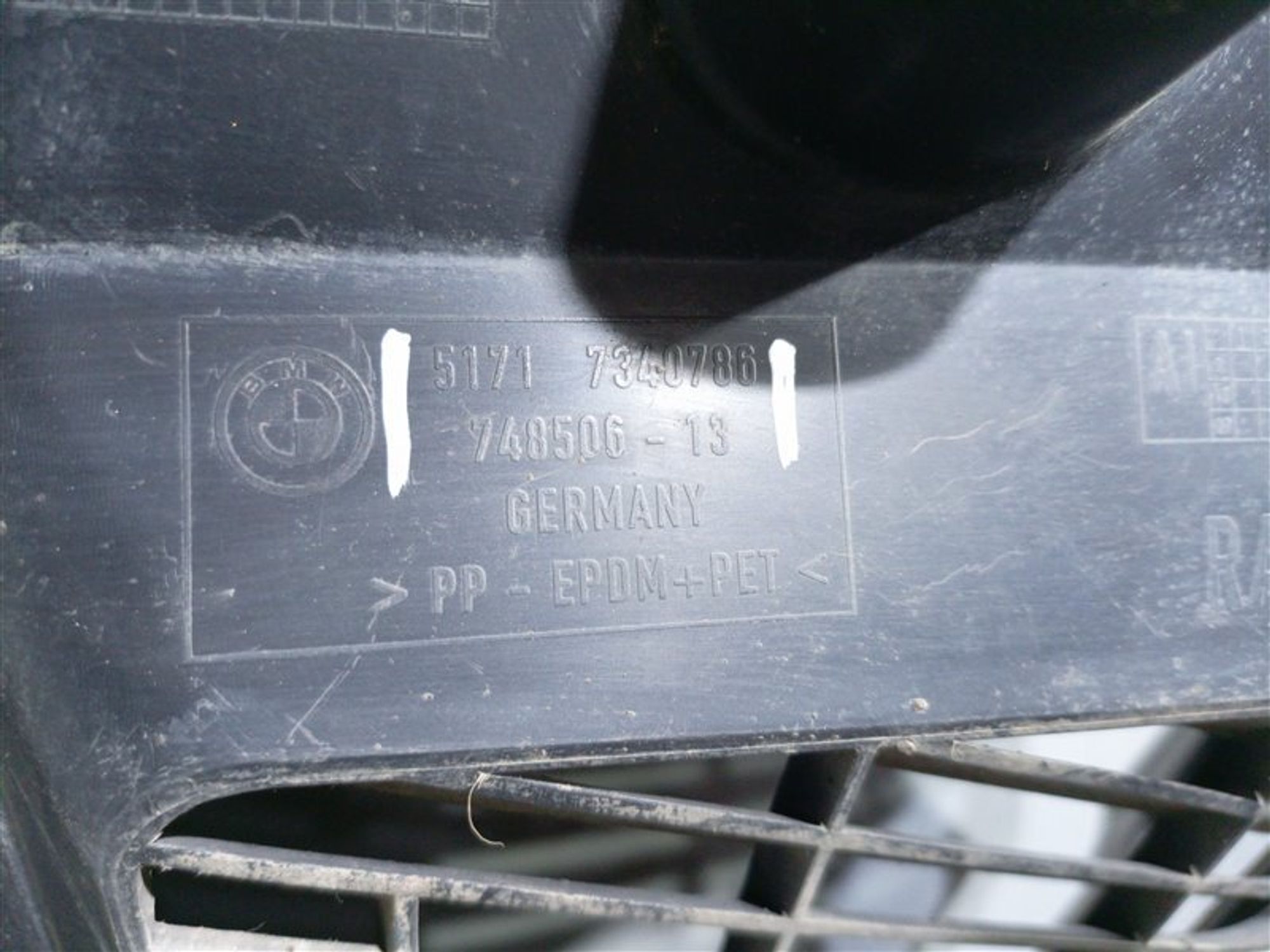 https://ycs.partsauto.market/partsauto-images/thmbs/dc0eef04b6e03176379763a38d44e994/ec6930cf06cd512d4eae6e08b94b500a/658c825b6a41e53b7803cd9885c93880.jpg